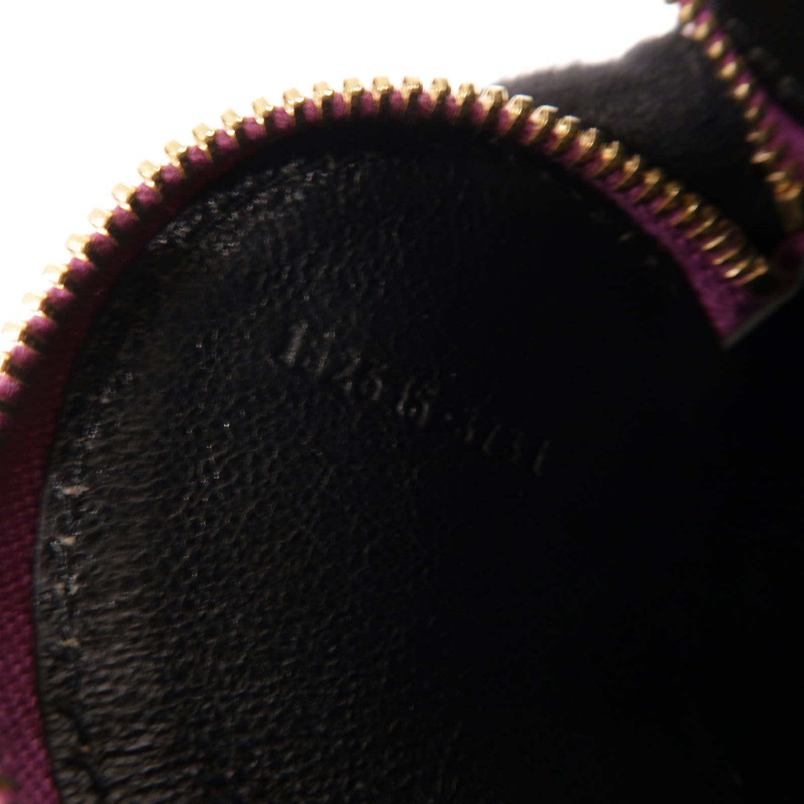 GUCCI 牛皮皮革Heart shaped coin purse金扣零錢包紫色