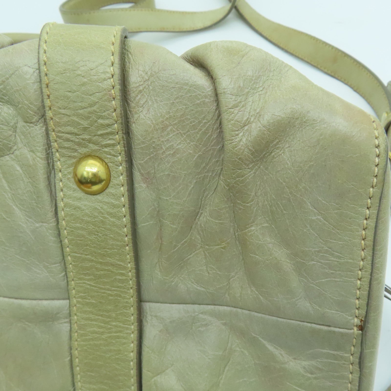 Miu Miu 牛皮皮革2 Way Shoulder金扣手挽肩背两用袋米色