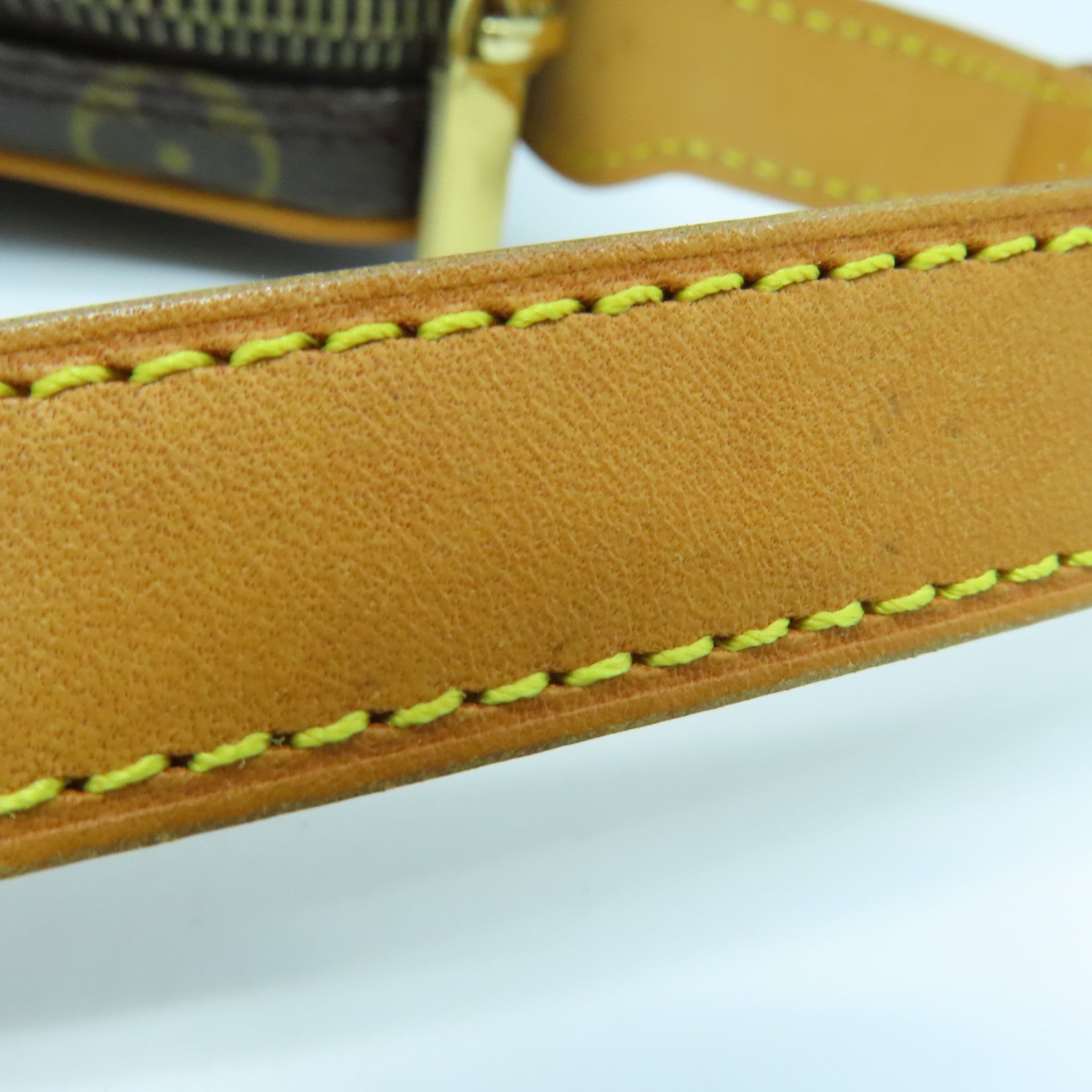 LOUIS VUITTON Monogram Croissant PM Hand Bag金扣手挽袋啡色
