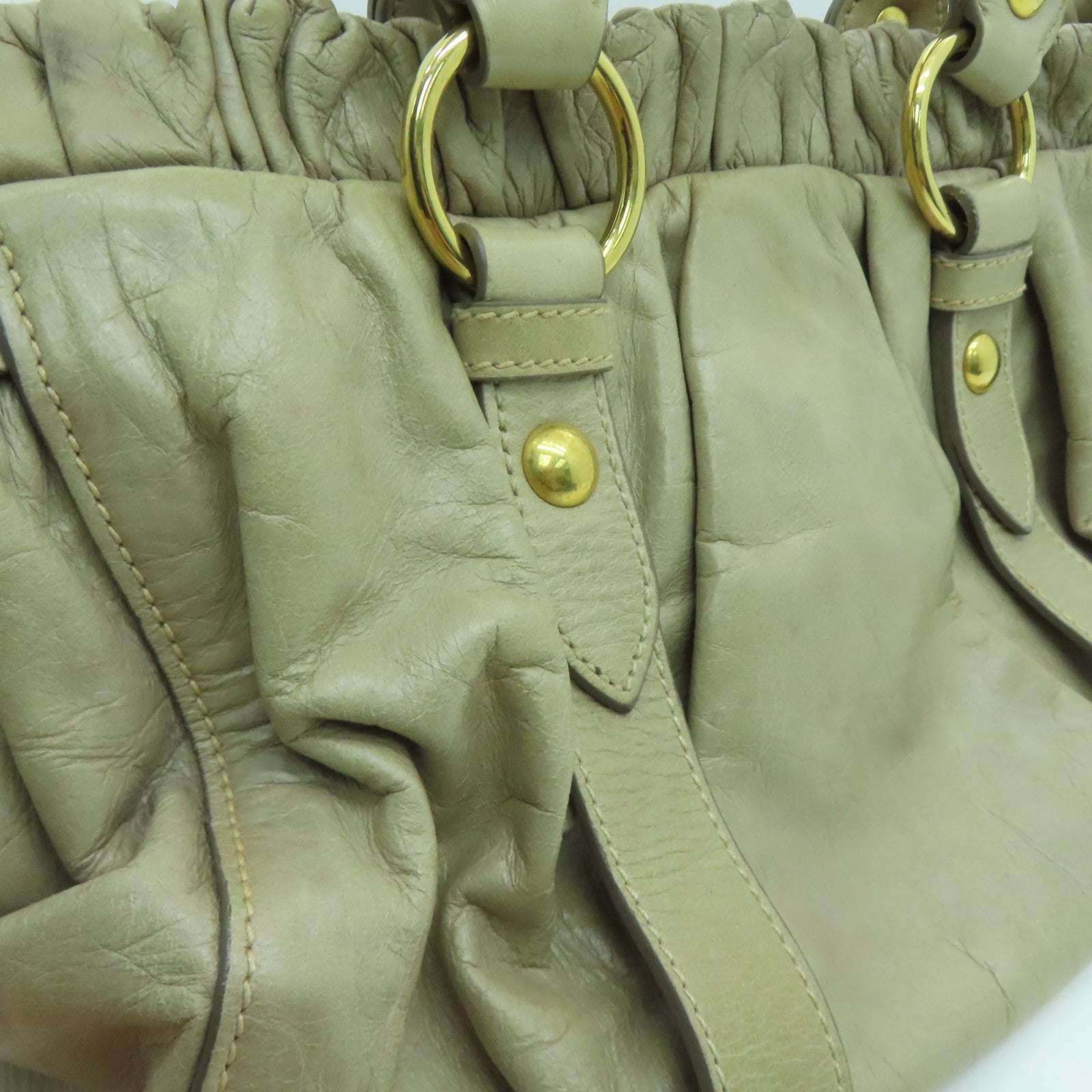 Miu Miu 牛皮皮革2 Way Shoulder金扣手挽肩背两用袋米色