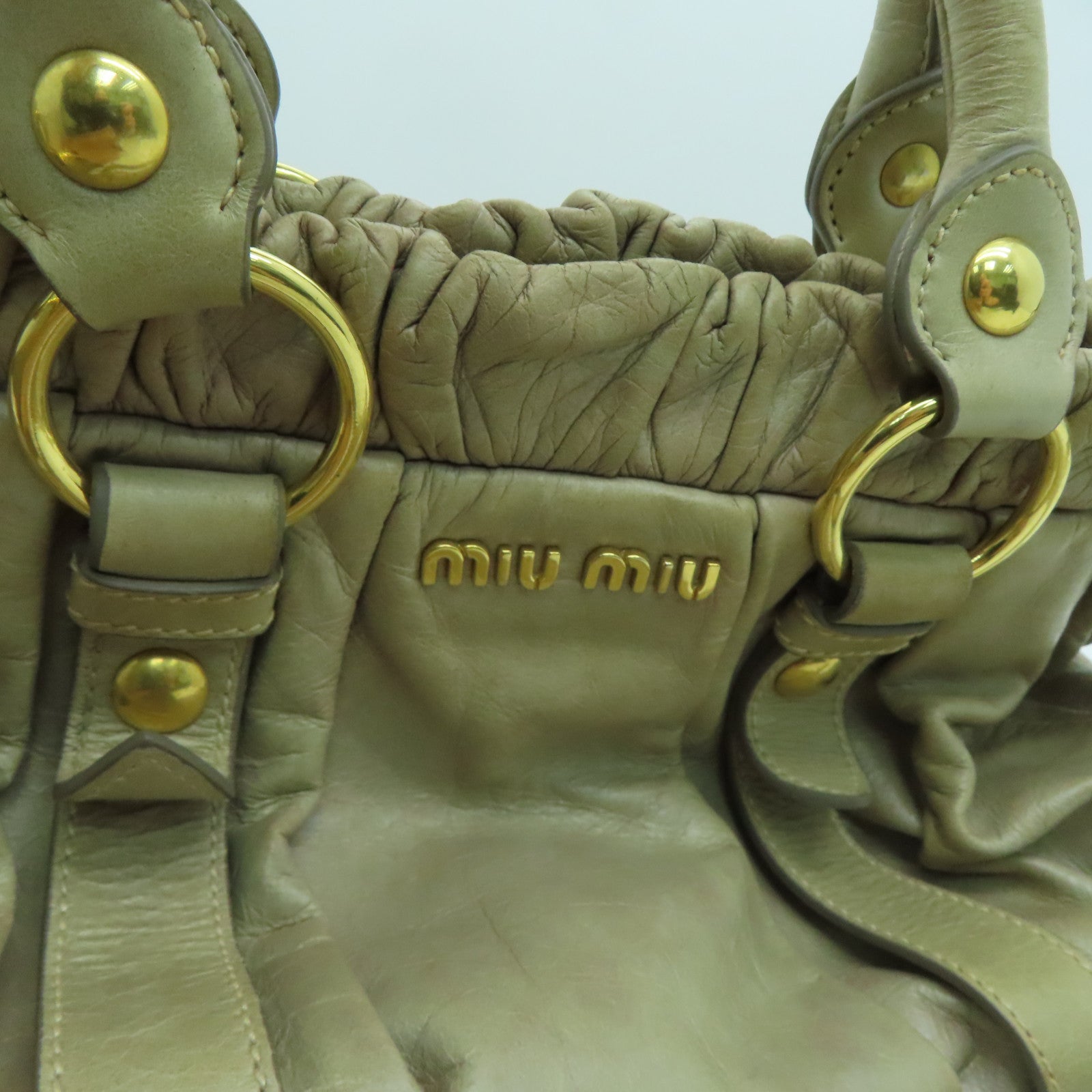 Miu Miu 牛皮皮革2 Way Shoulder金扣手挽肩背两用袋米色