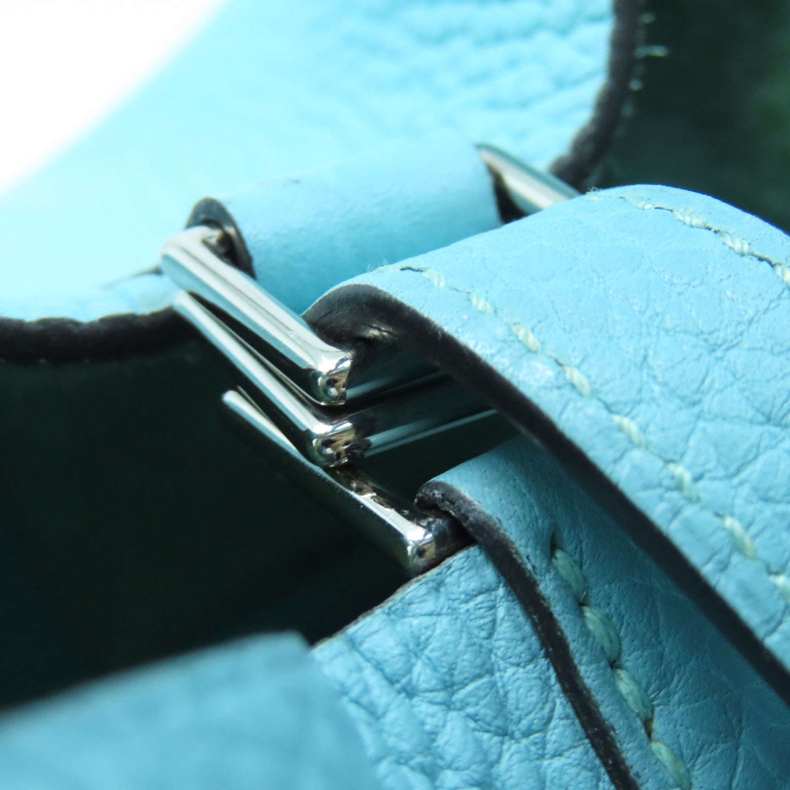 HERMES Taurillon Clemence Leather Picotin MM Silver Buckle Handle Bag Maroon Blue
