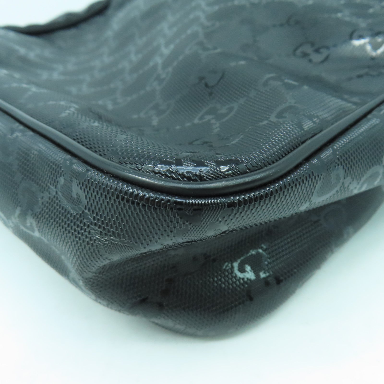 GUCCI 塗層帆布Shoulder Bag銀扣肩背袋黑色
