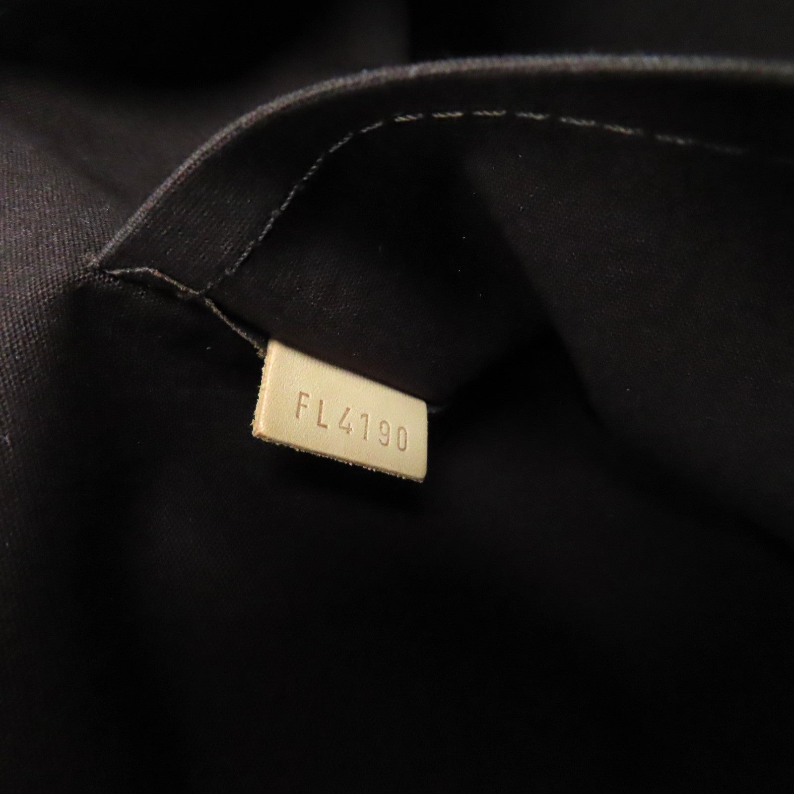 LOUIS VUITTON Monogram Vernis Sherwood PM金扣肩背袋紅色