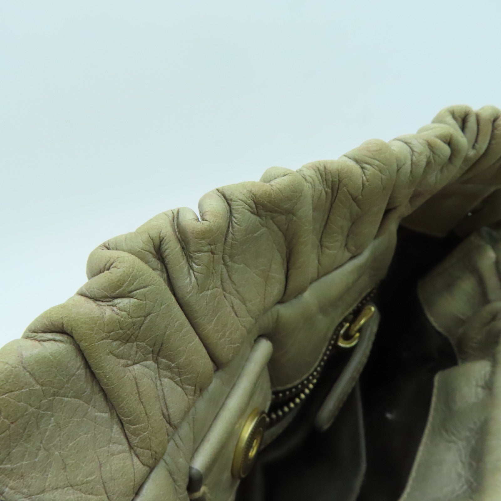 Miu Miu 牛皮皮革2 Way Shoulder金扣手挽肩背两用袋米色