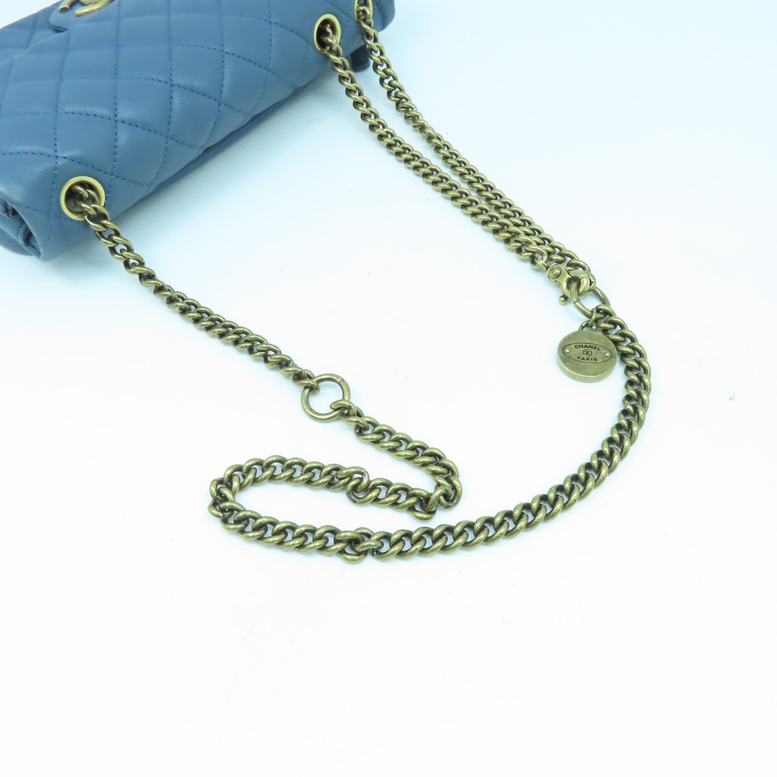 CHANEL 菱格牛皮皮革Chain Shoulder金扣鏈帶肩背袋藍色