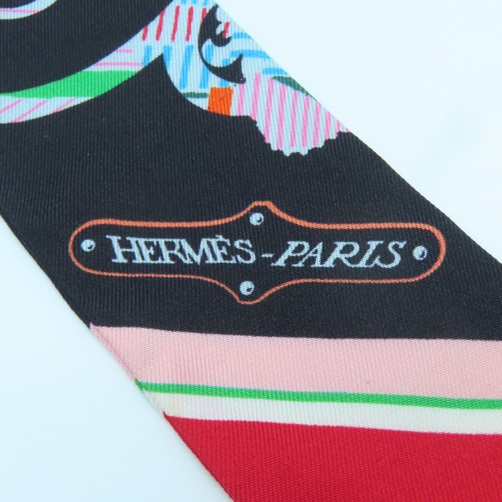 HERMES 絲質Twilly絲巾黑色紅色綠色
