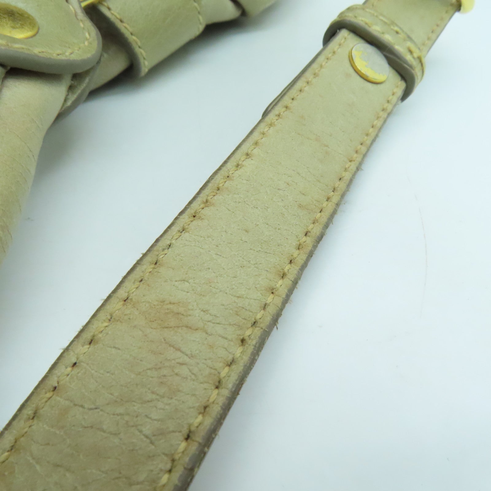 Miu Miu 牛皮皮革2 Way Shoulder金扣手挽肩背两用袋米色