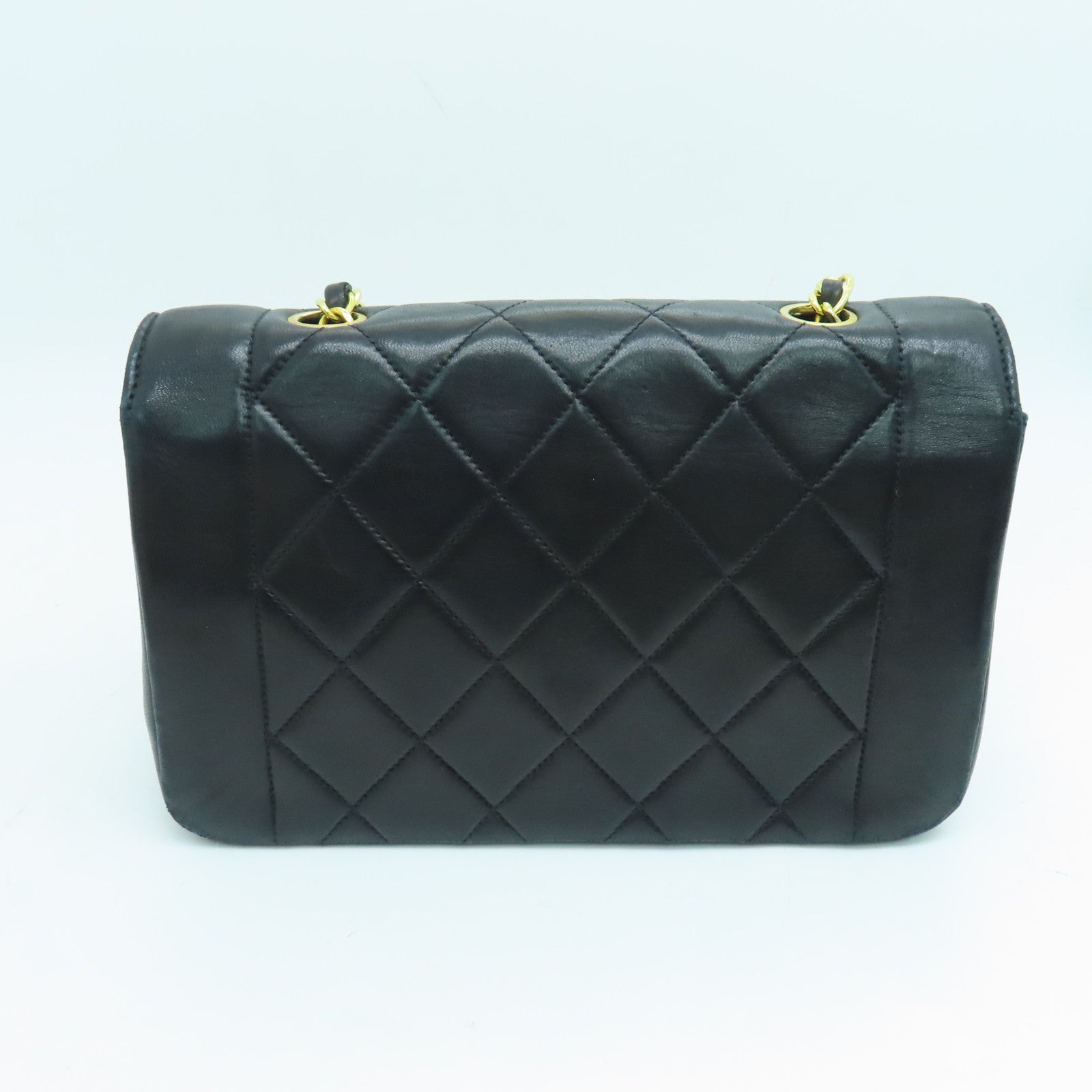 CHANEL 菱格羊皮皮革Diana Chain Shoulder金扣鏈帶肩背袋黑色