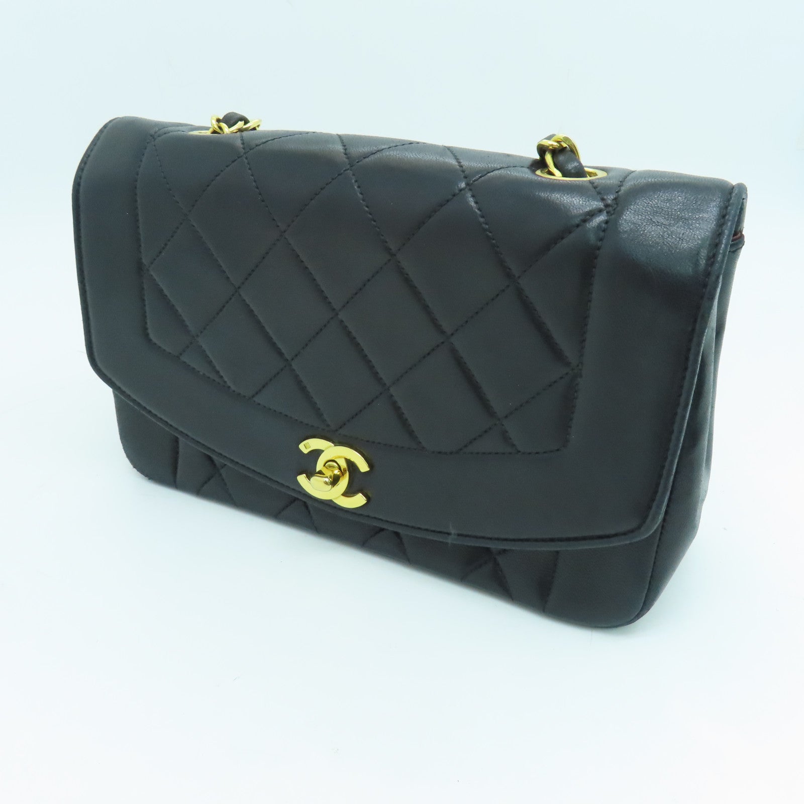 CHANEL 菱格羊皮皮革Diana Chain Shoulder金扣鏈帶肩背袋黑色