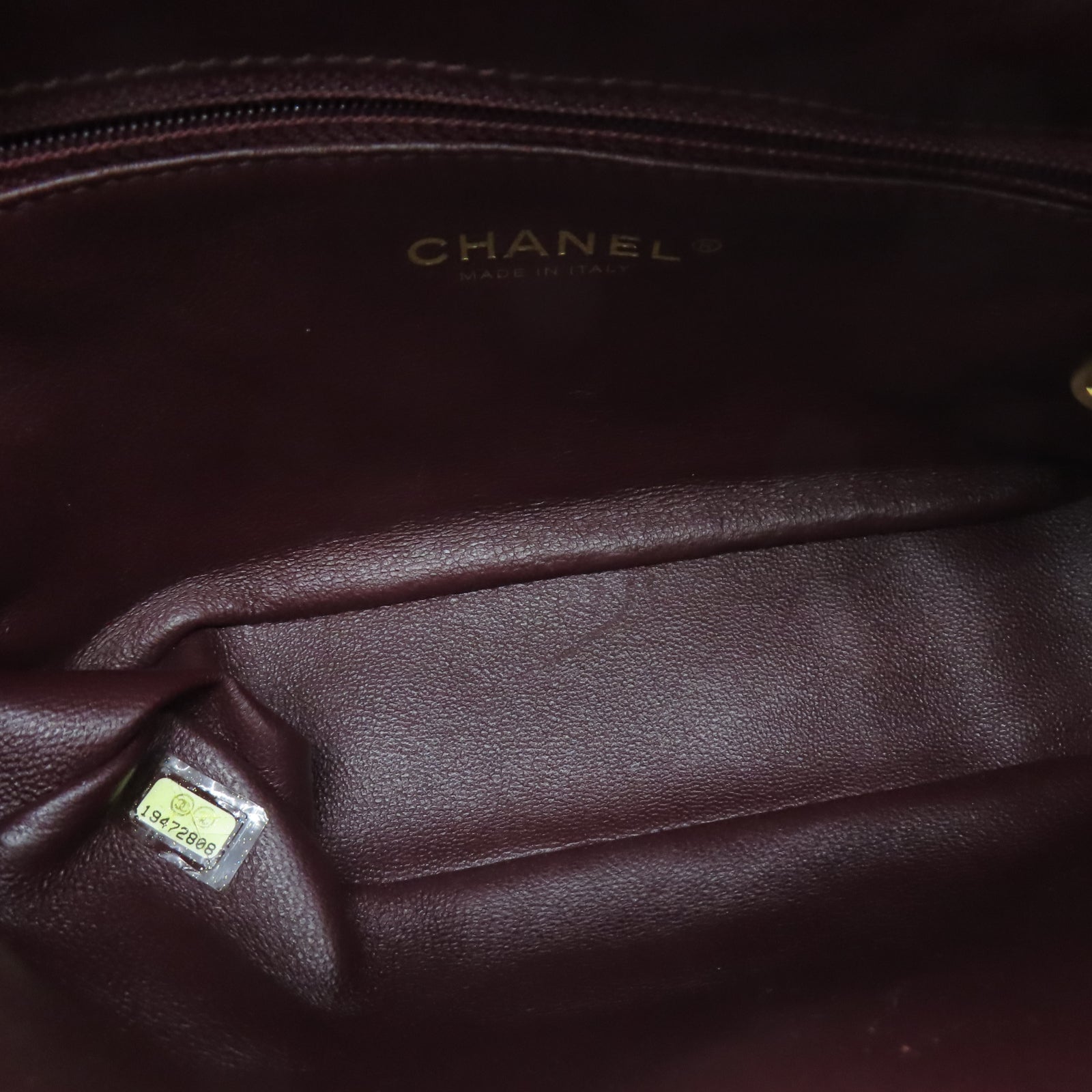 CHANEL 菱格羊皮皮革Camera Bag金扣鏈帶肩背袋黑色