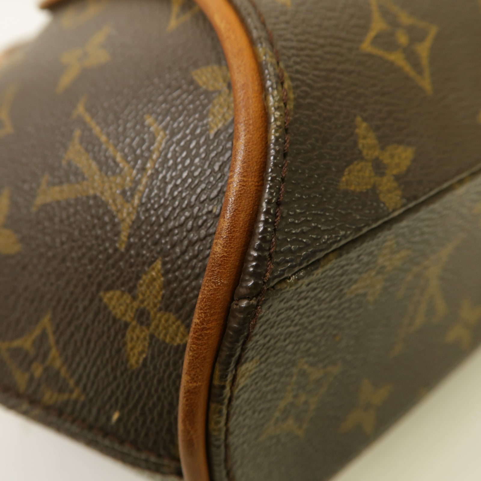 LOUIS VUITTON Monogram Ellipse PM金扣手挽袋啡色