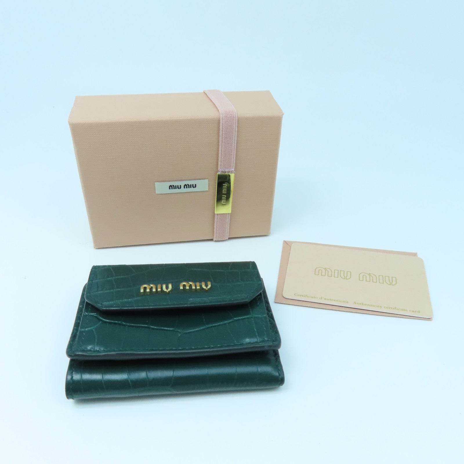 Miu Miu 牛皮皮革Three-Fold Wallet銀扣錢包綠色