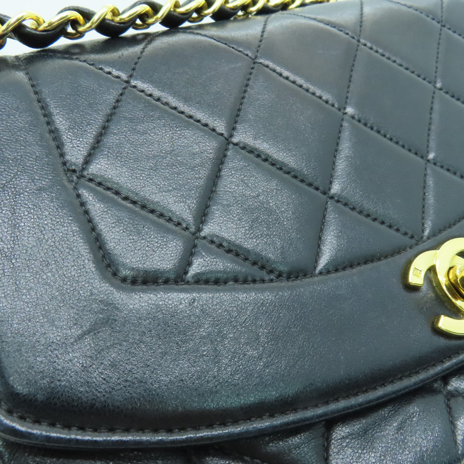 CHANEL 菱格羊皮皮革Diana Chain Shoulder金扣鏈帶肩背袋黑色