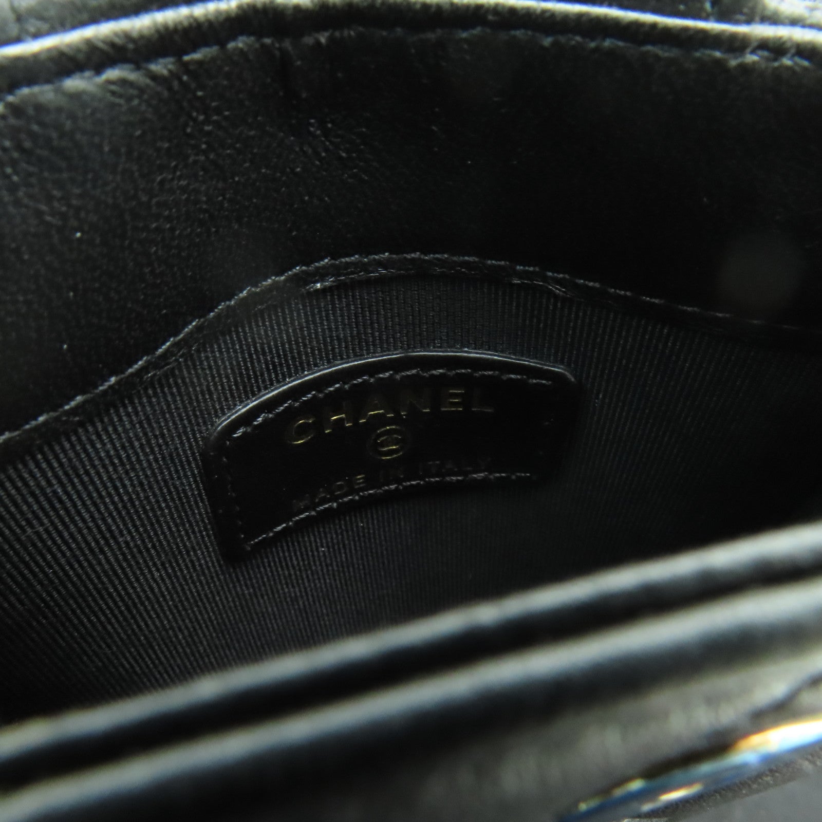 CHANEL 菱格羊皮皮革Chain Shoulder金扣鏈帶手機袋黑色