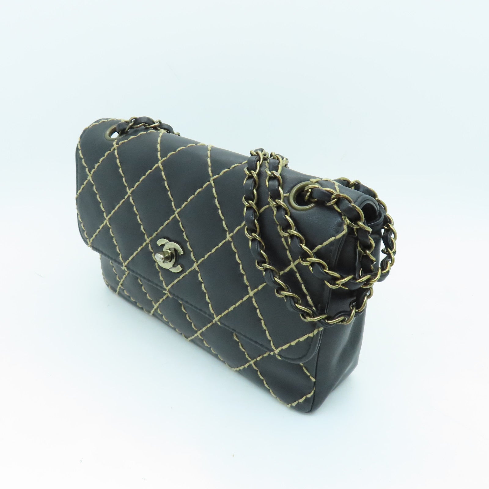 CHANEL 【激減優惠】菱格牛皮皮革Wild Stitch金扣鏈帶肩背袋黑色