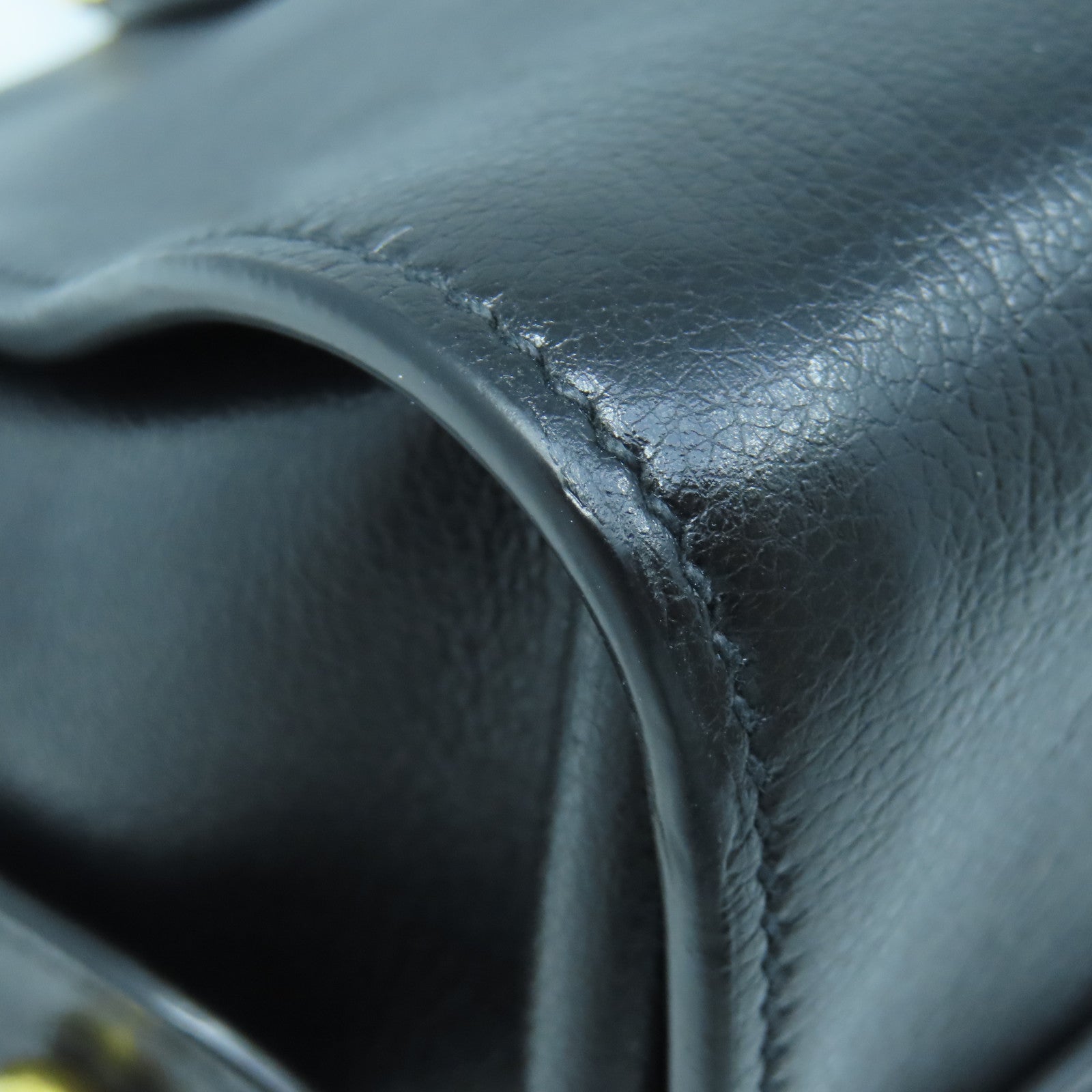 PRADA 牛皮皮革Bag金扣手挽肩背两用袋黑色
