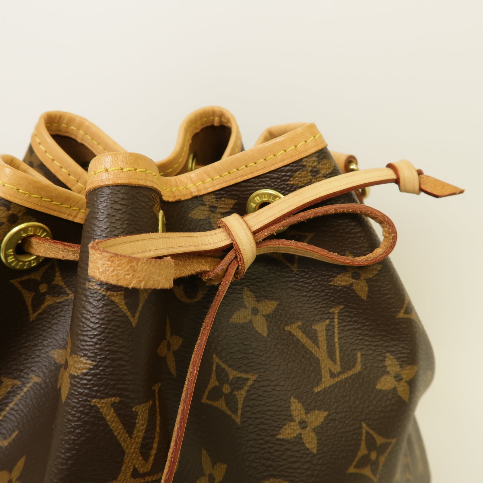 LOUIS VUITTON Monogram Noe BB金扣肩背袋啡色