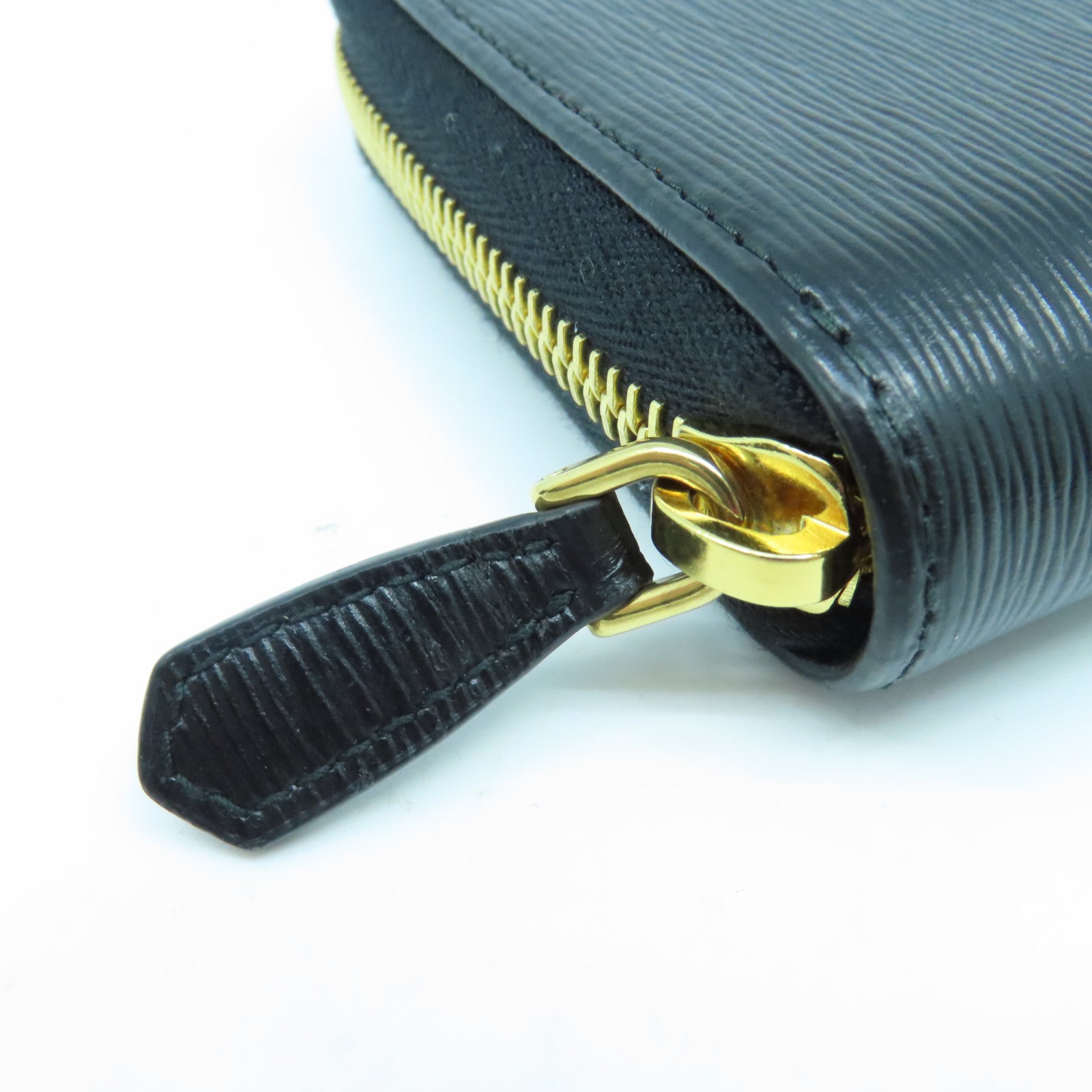 PRADA 牛皮皮革Long pocketbook金扣长钱包黑色