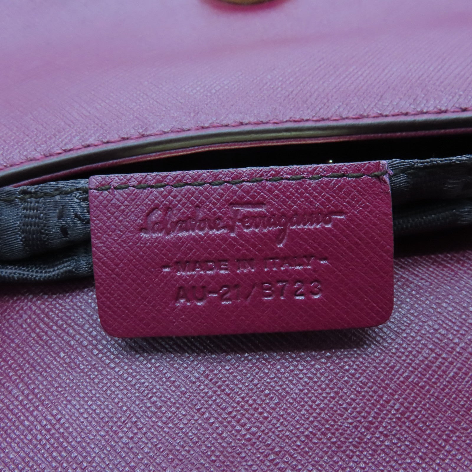 Salvatore Ferragamo Leather Shoulder Bag Gold Buckle Red