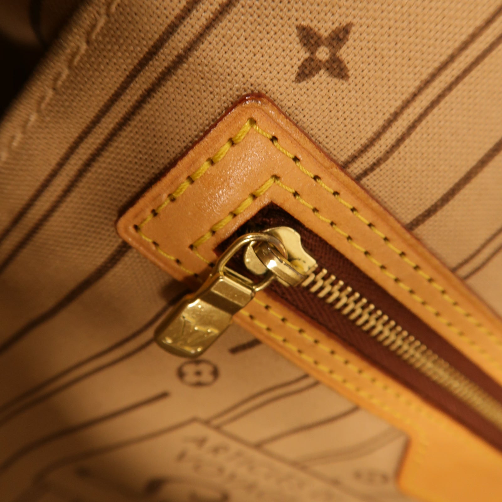 LOUIS VUITTON Monogram Neverfull MM金扣手挽袋啡色