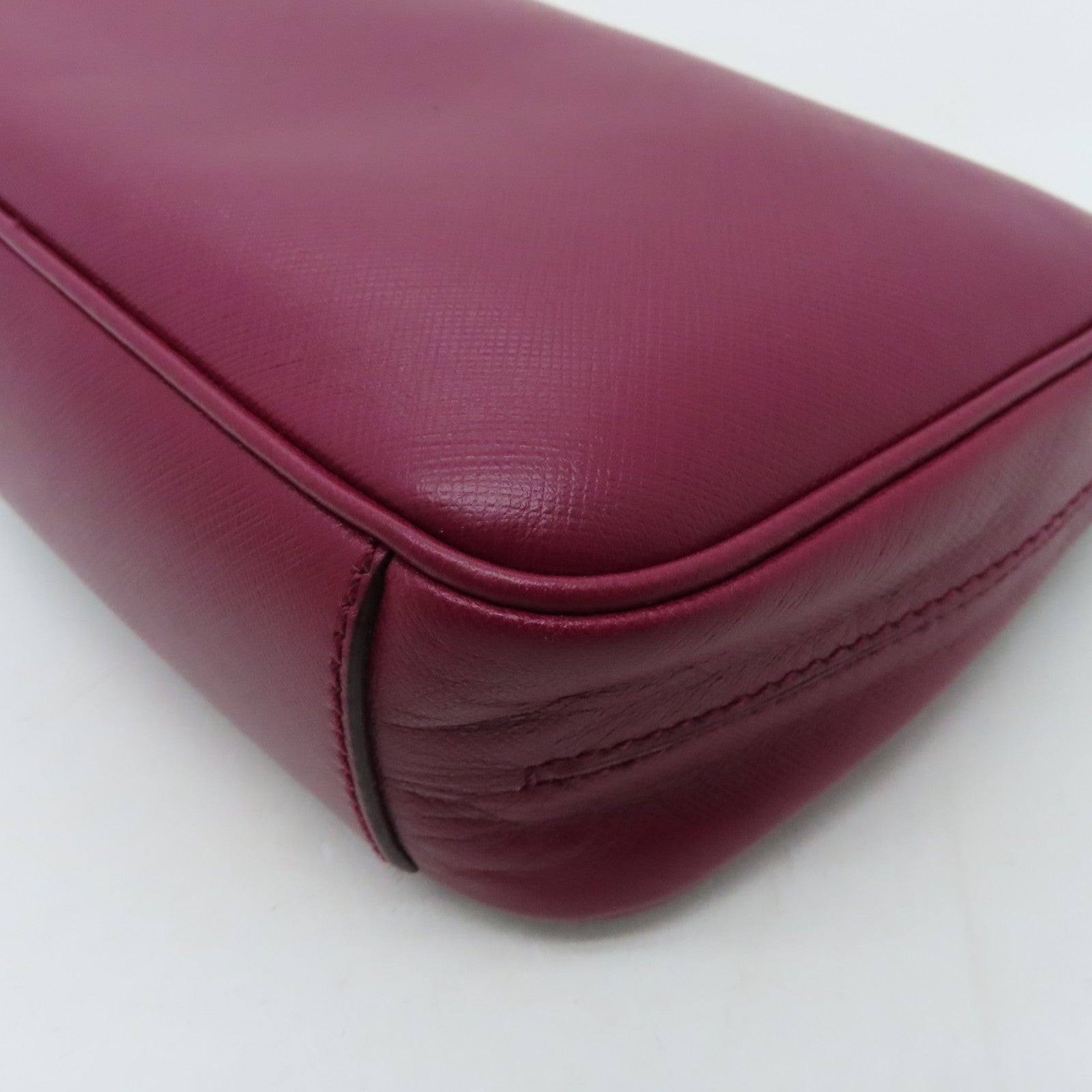 Salvatore Ferragamo Leather Shoulder Bag Gold Buckle Red