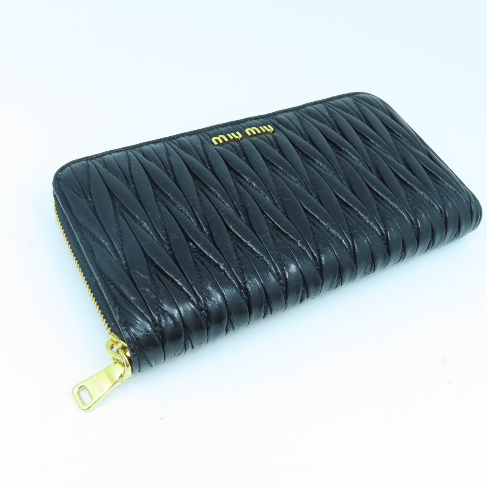 Miu Miu 羊皮皮革Long Wallet金扣长钱包黑色