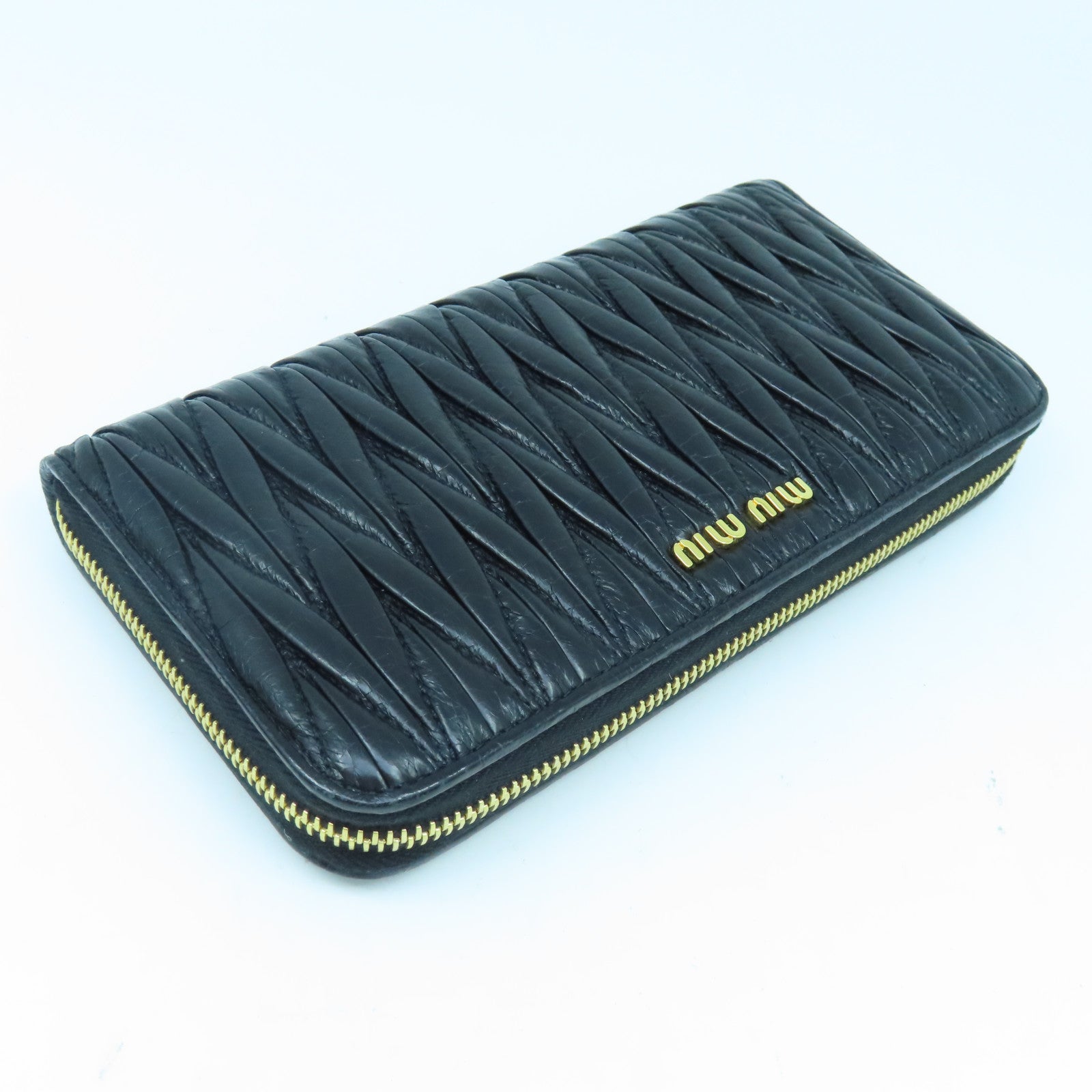 Miu Miu 羊皮皮革Long Wallet金扣长钱包黑色