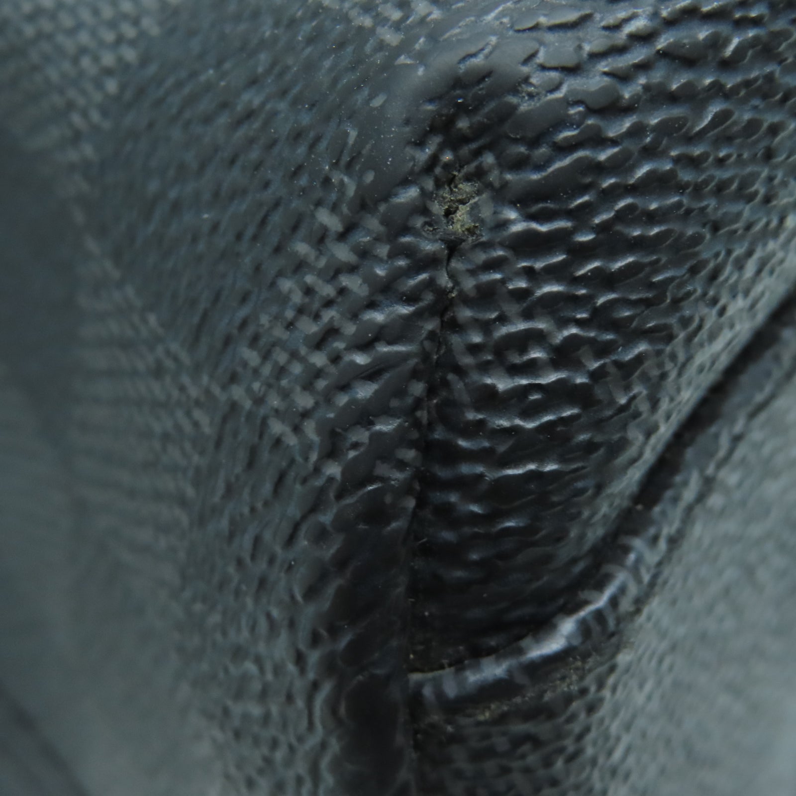 LOUIS VUITTON Damier Graphite Mick GM銀扣肩背袋黑色