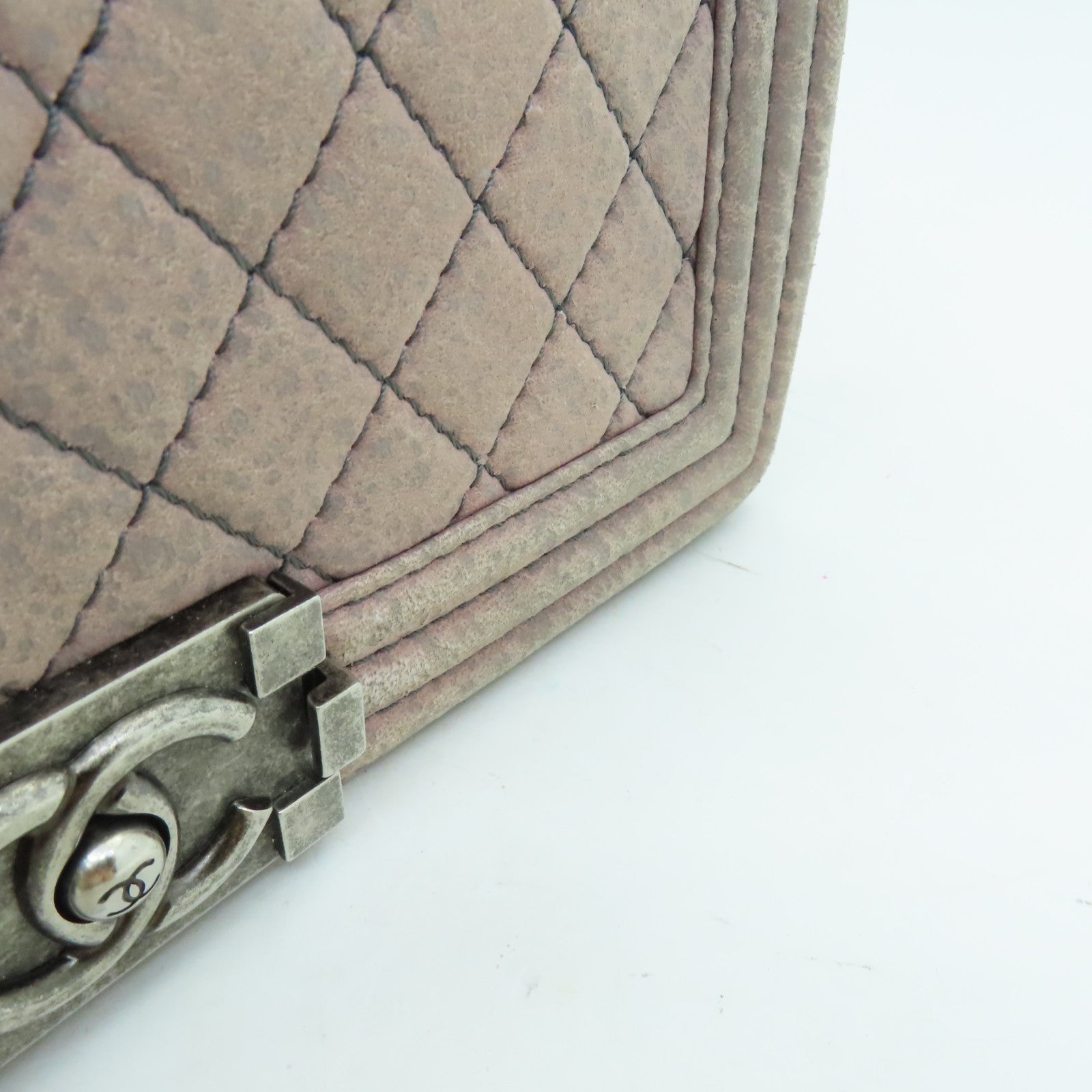 CHANEL 麂皮皮革Boy Chanel 25銀扣鏈帶肩背袋粉紅色