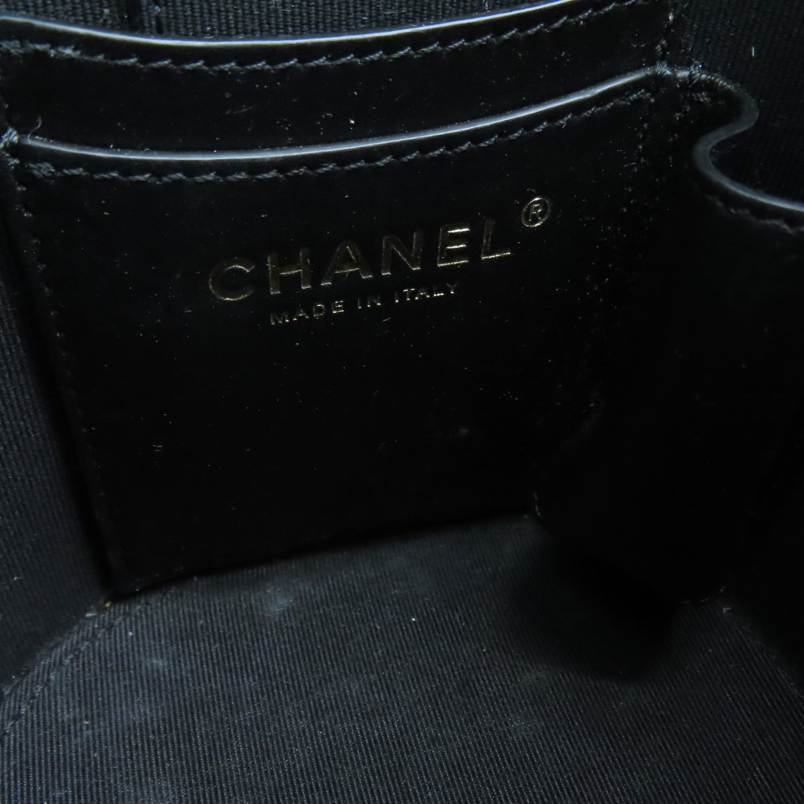 CHANEL 菱格牛皮皮革Chain Shoulder金扣链带肩背袋黑色
