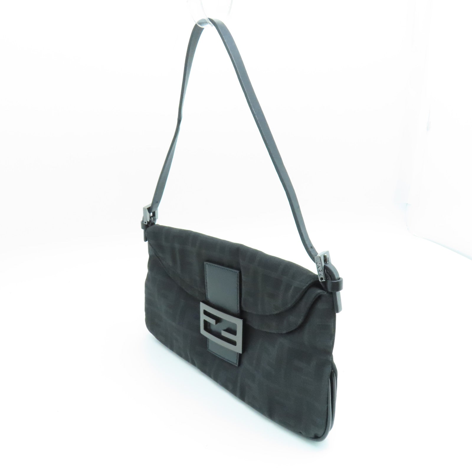 FENDI 帆布Shoulder Bag肩背袋黑扣黑色