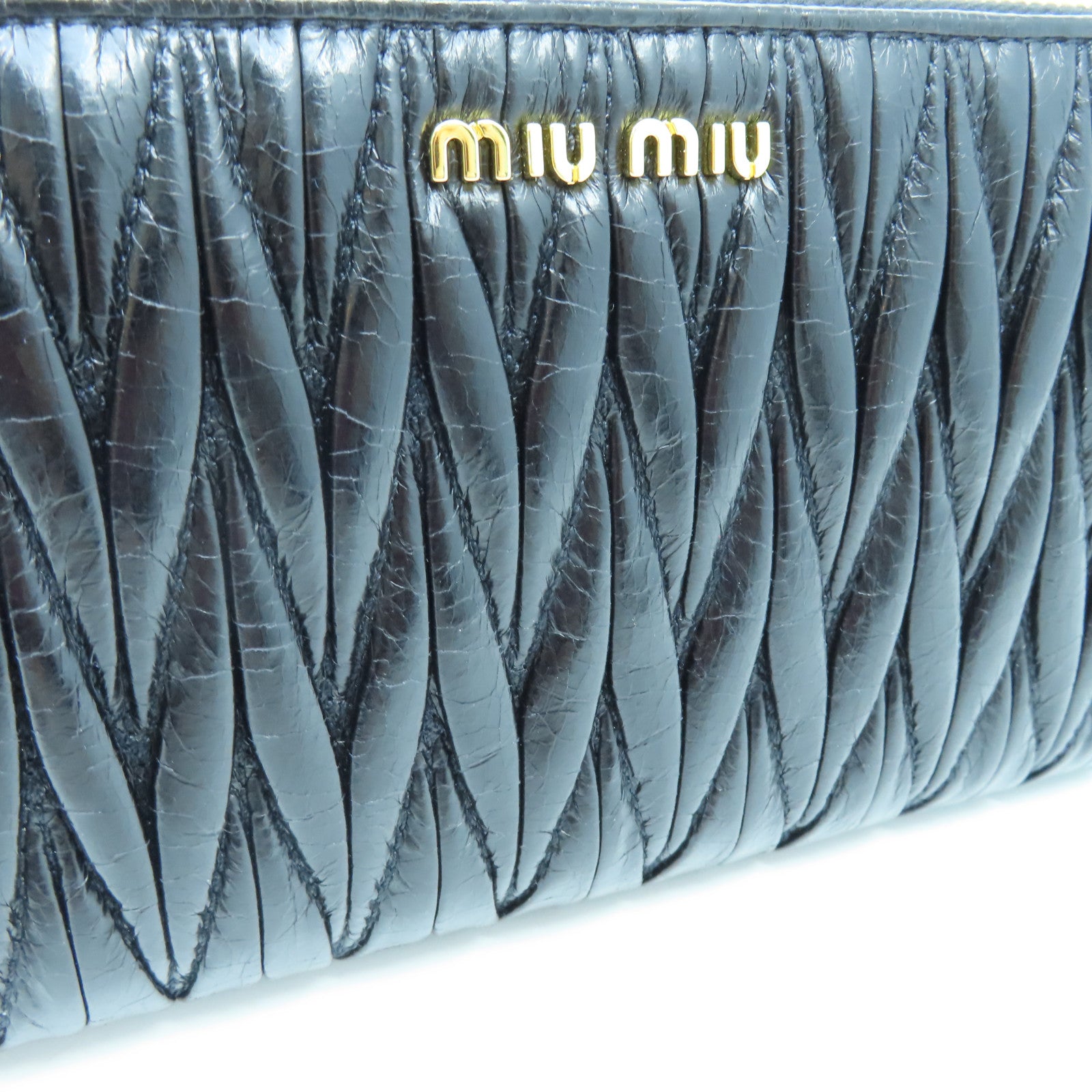 Miu Miu 羊皮皮革Long Wallet金扣长钱包黑色