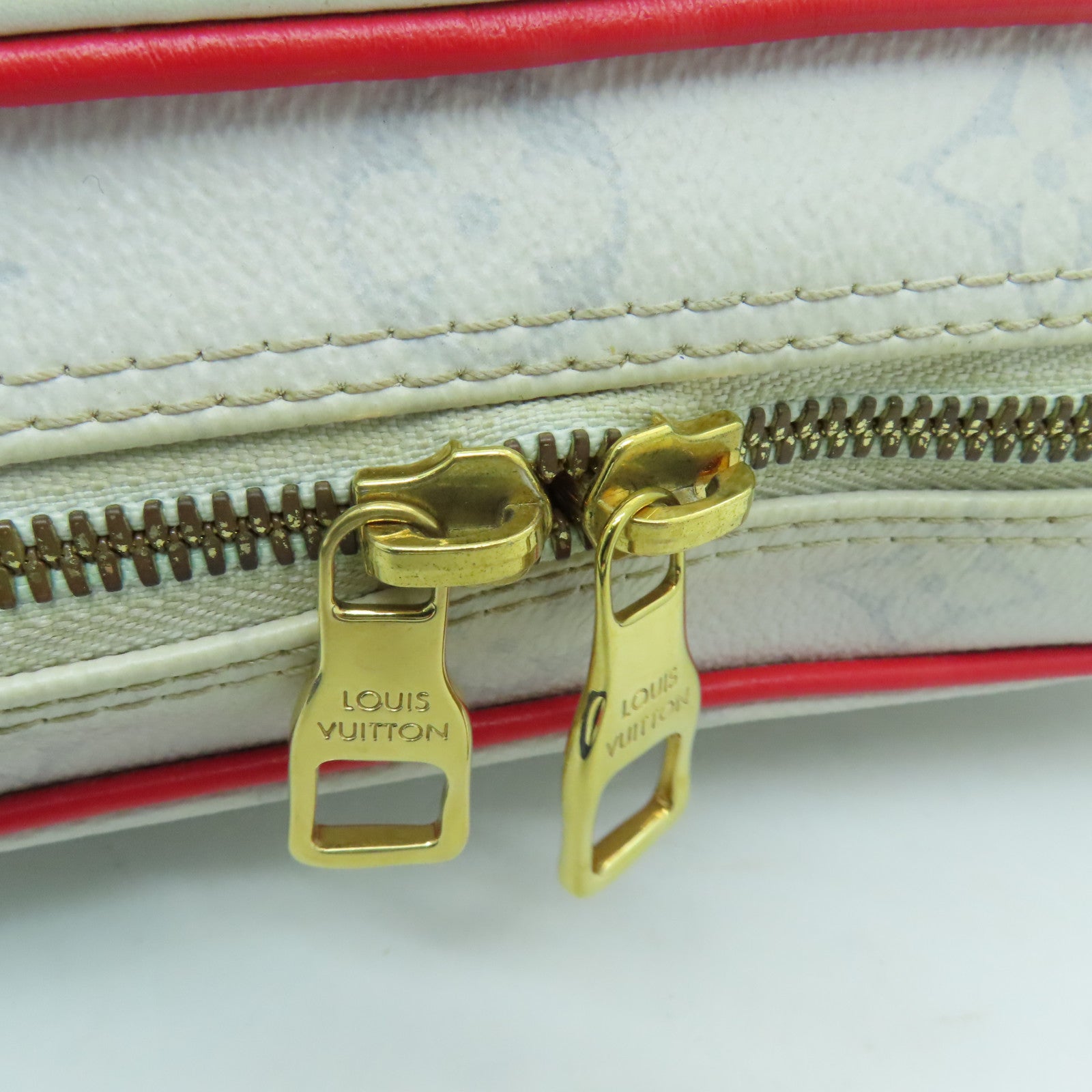 LOUIS VUITTON 【激減優惠】White Monogram NBA Nil金扣肩背袋白色