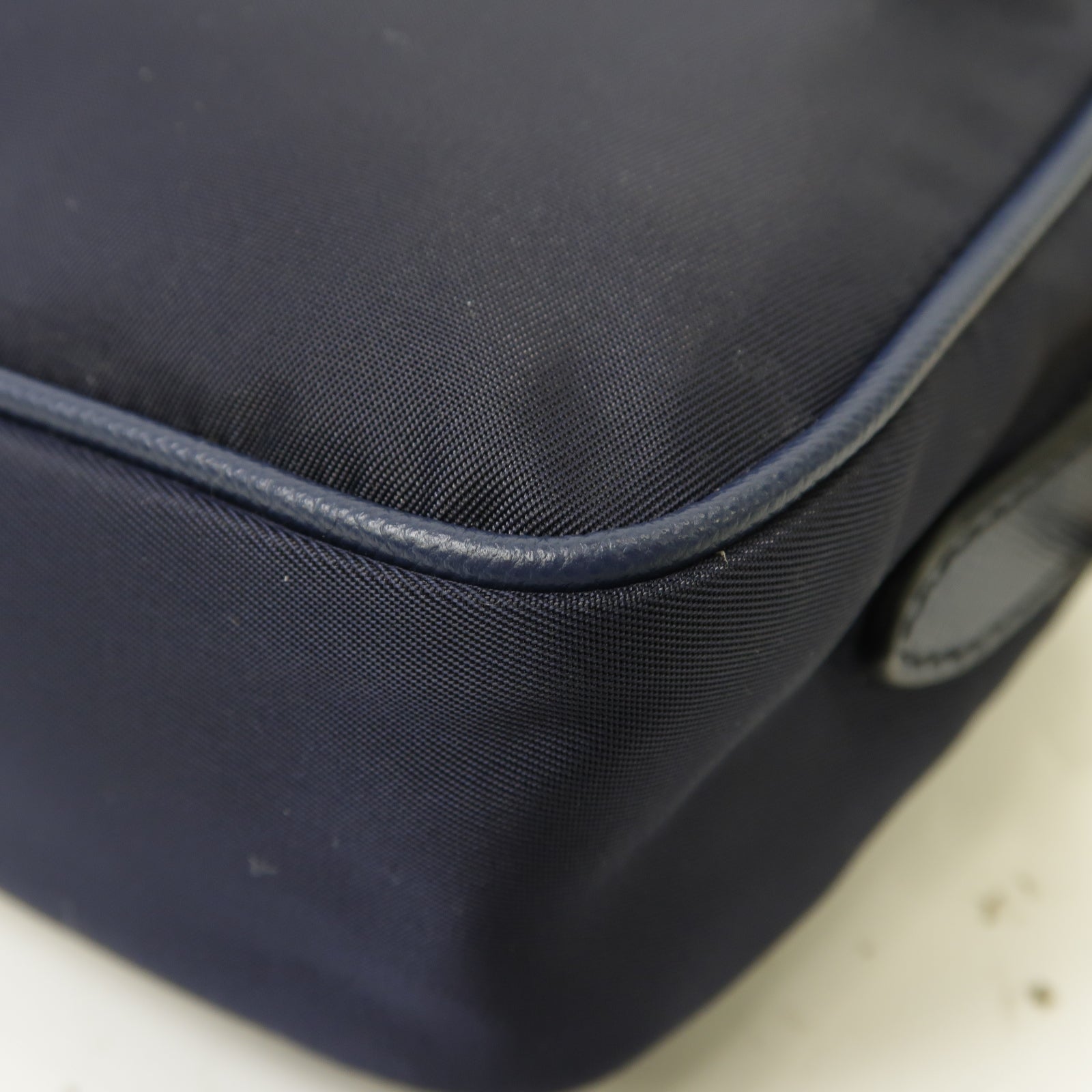 PRADA 尼龍Shoulder Bag金扣肩背袋深藍色