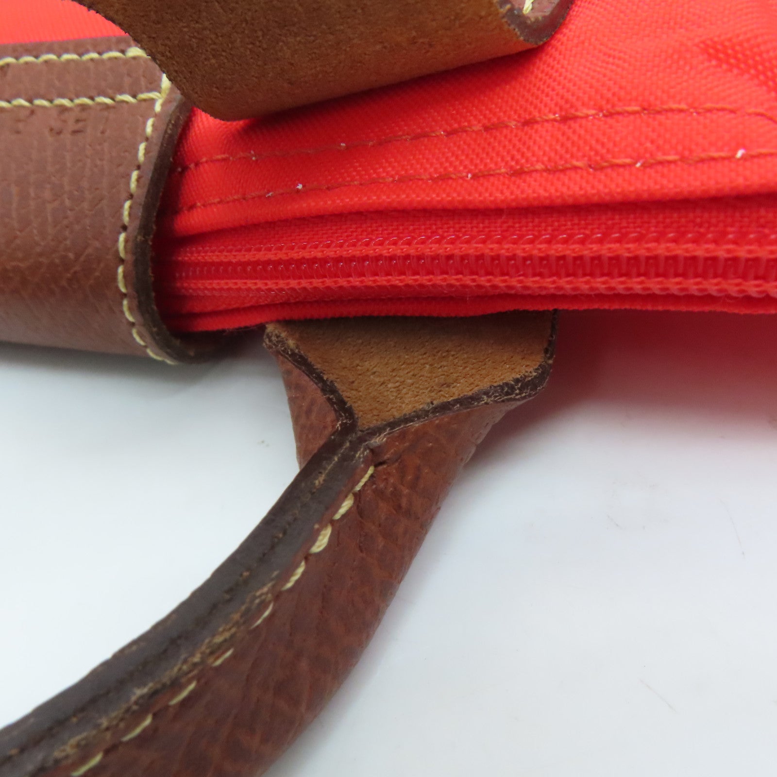 Longchamp 尼龙Handbag可折叠手挽袋红色/啡色
