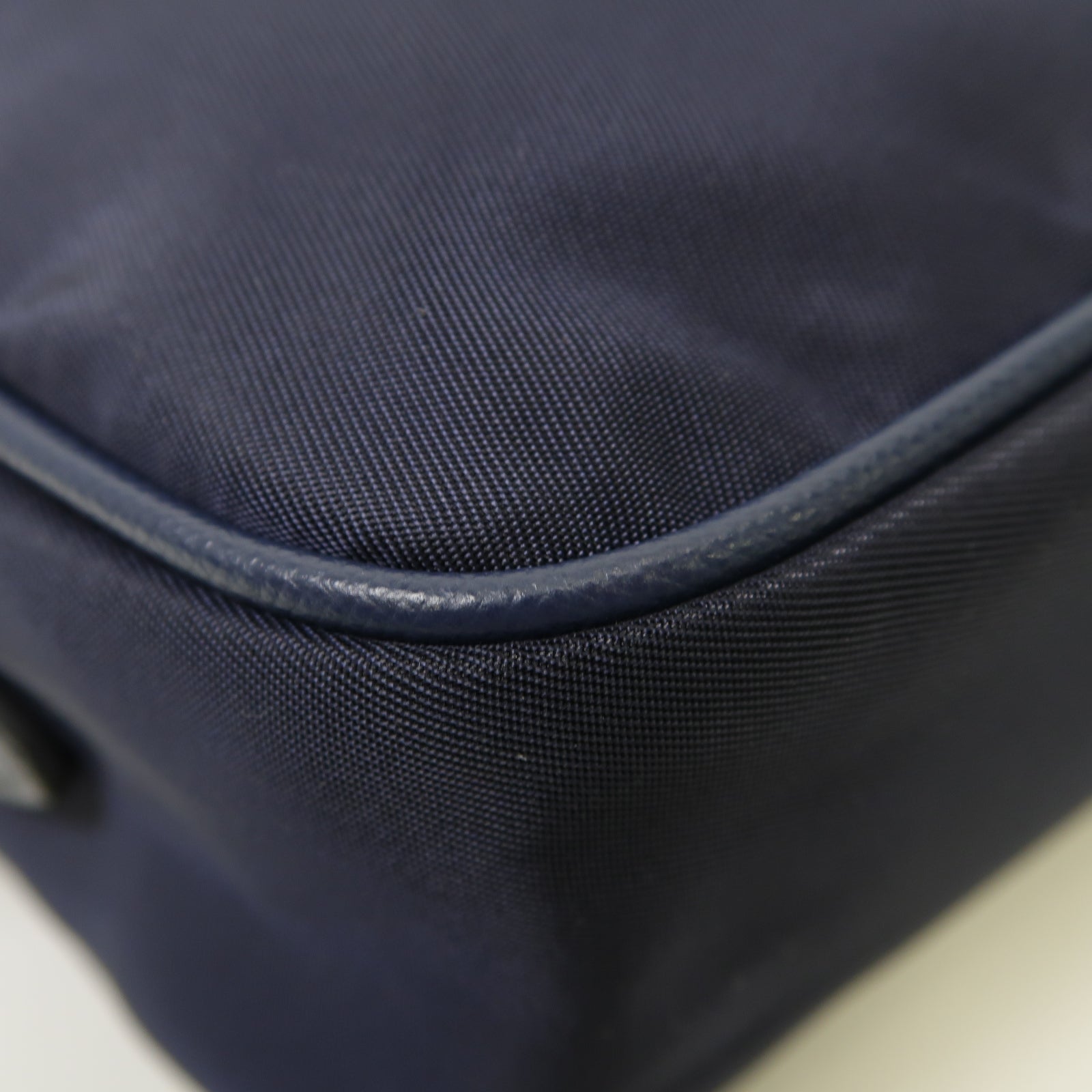 PRADA 尼龍Shoulder Bag金扣肩背袋深藍色