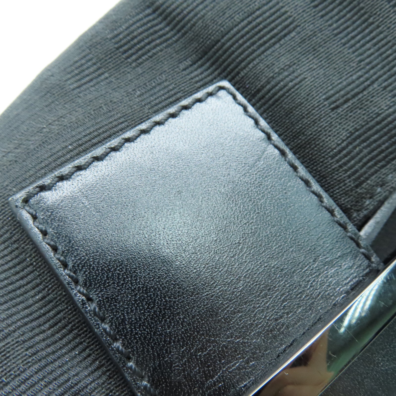 FENDI 帆布Shoulder Bag肩背袋黑扣黑色