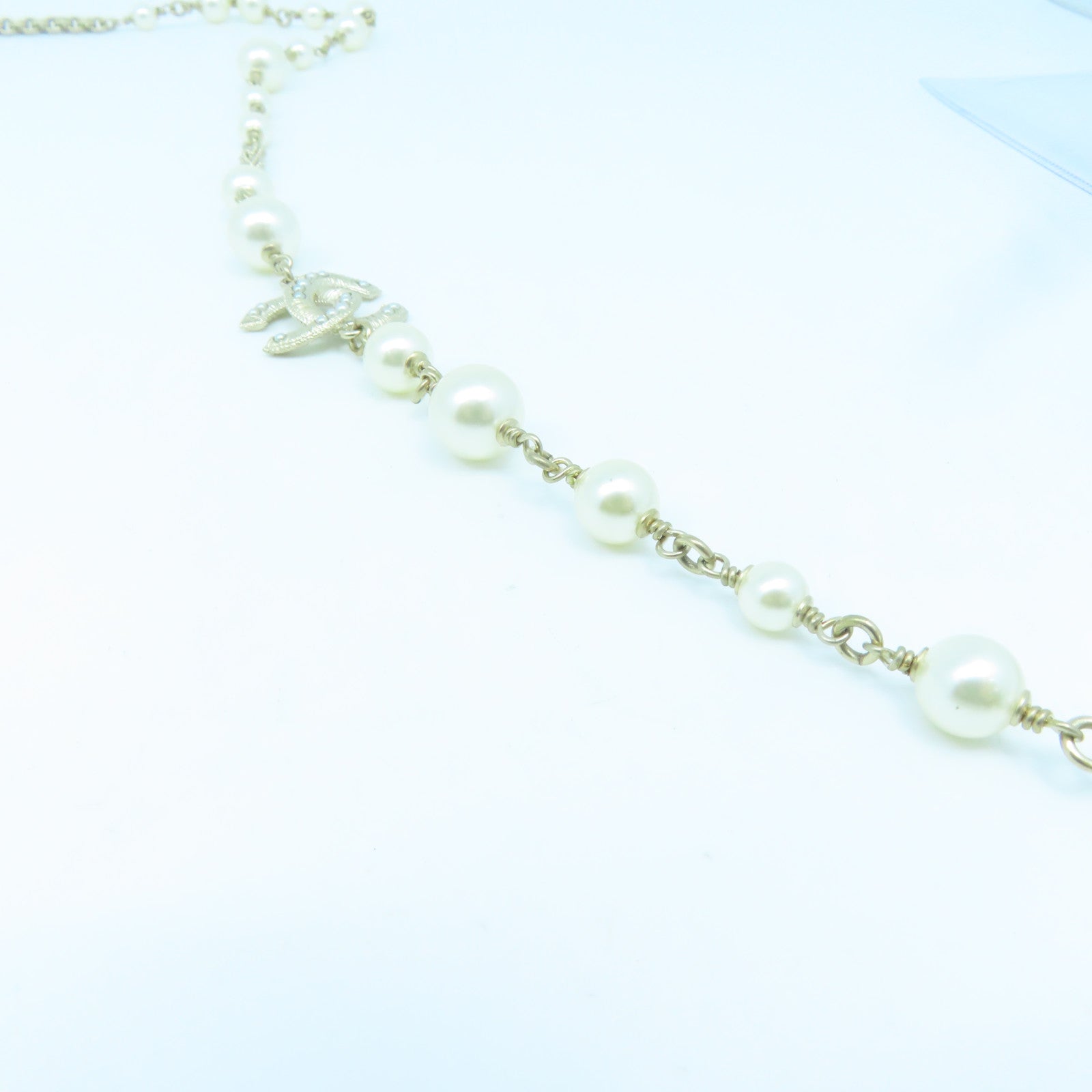 CHANEL 金屬/仿珍珠Necklace金扣項鍊白色/金色