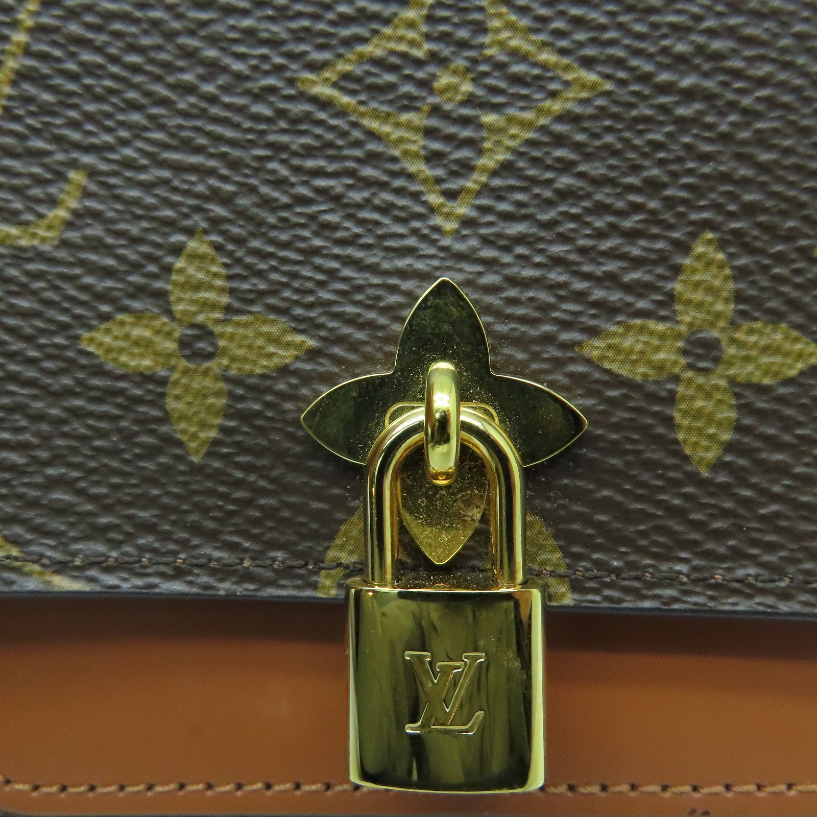 LOUIS VUITTON Monogram Compact Flower金扣钱包啡色