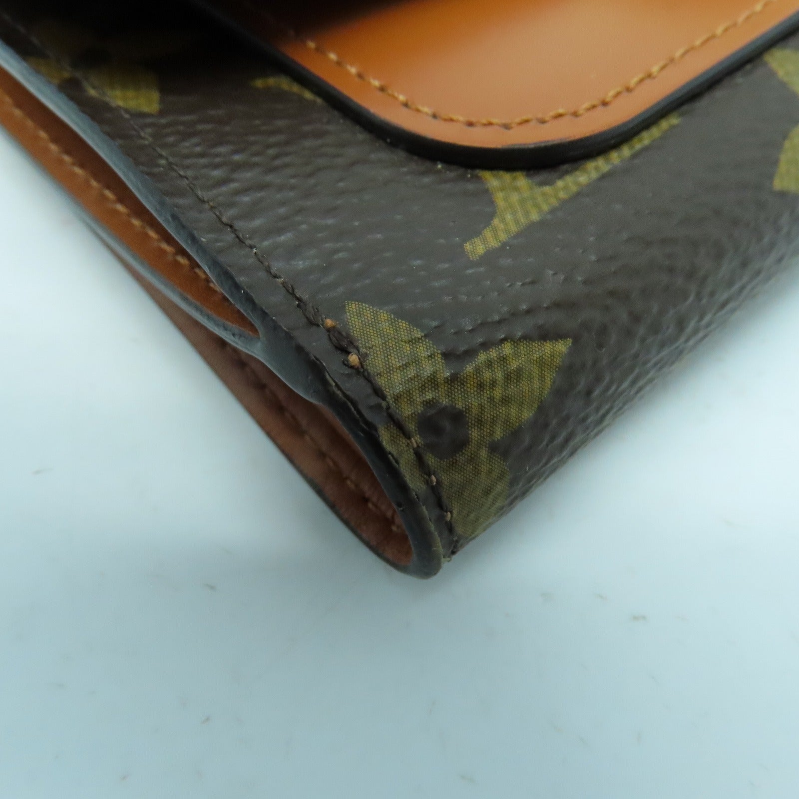 LOUIS VUITTON Monogram Compact Flower金扣钱包啡色