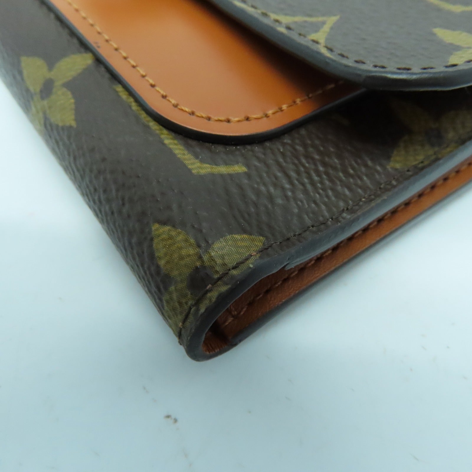 LOUIS VUITTON Monogram Compact Flower金扣钱包啡色
