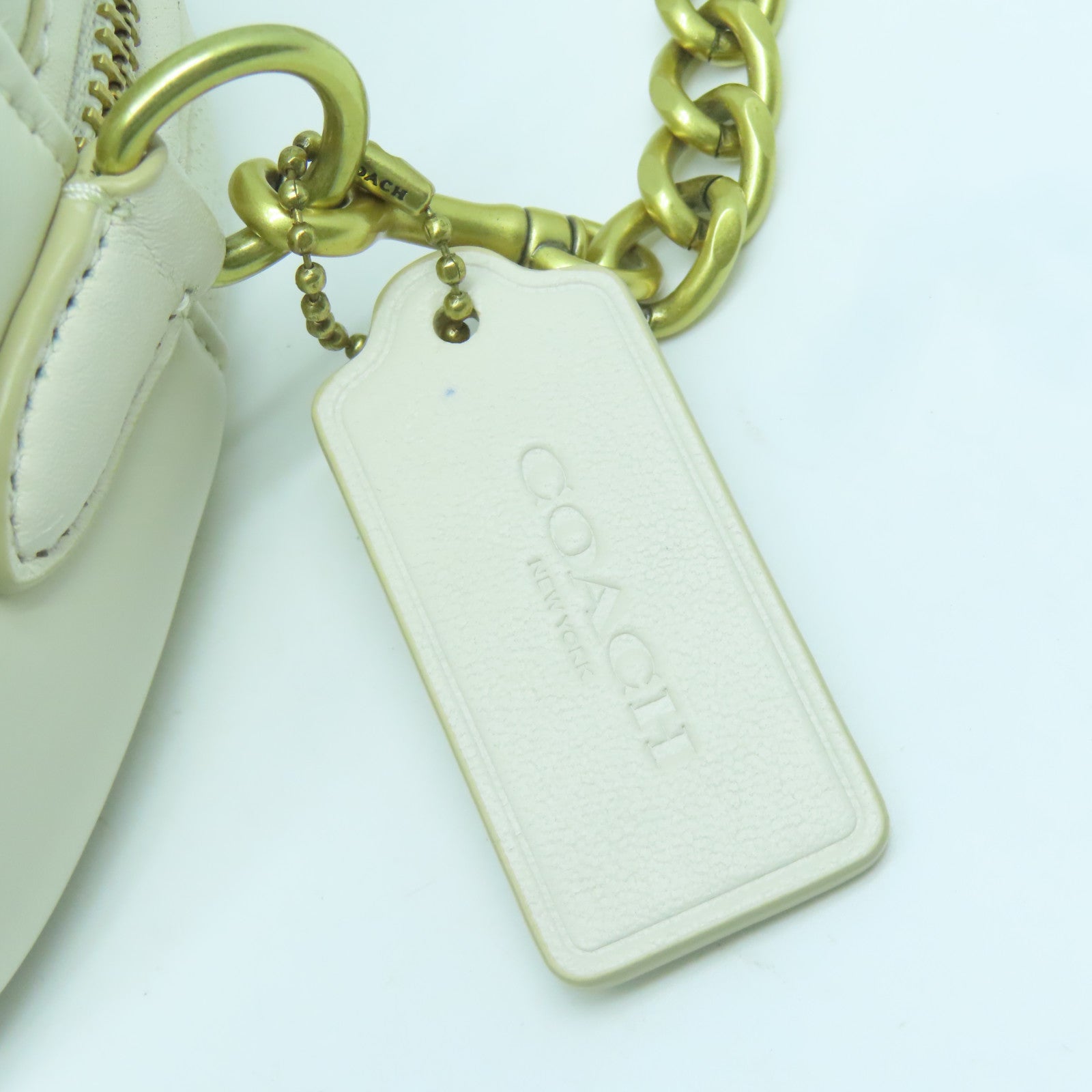 COACH 牛皮皮革Chain Shoulder Bag金扣鏈帶肩背袋白色