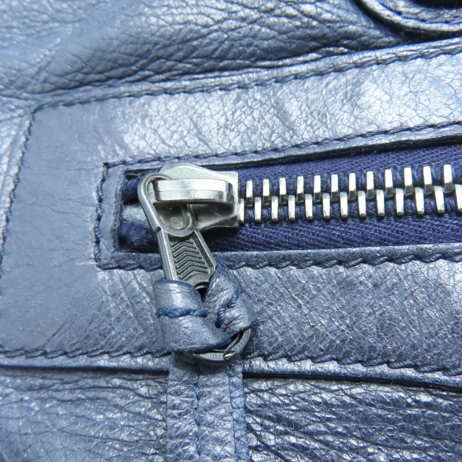 BALENCIAGA Sheepskin Leather Shoulder Bag Silver Buckle Shoulder Bag Blue