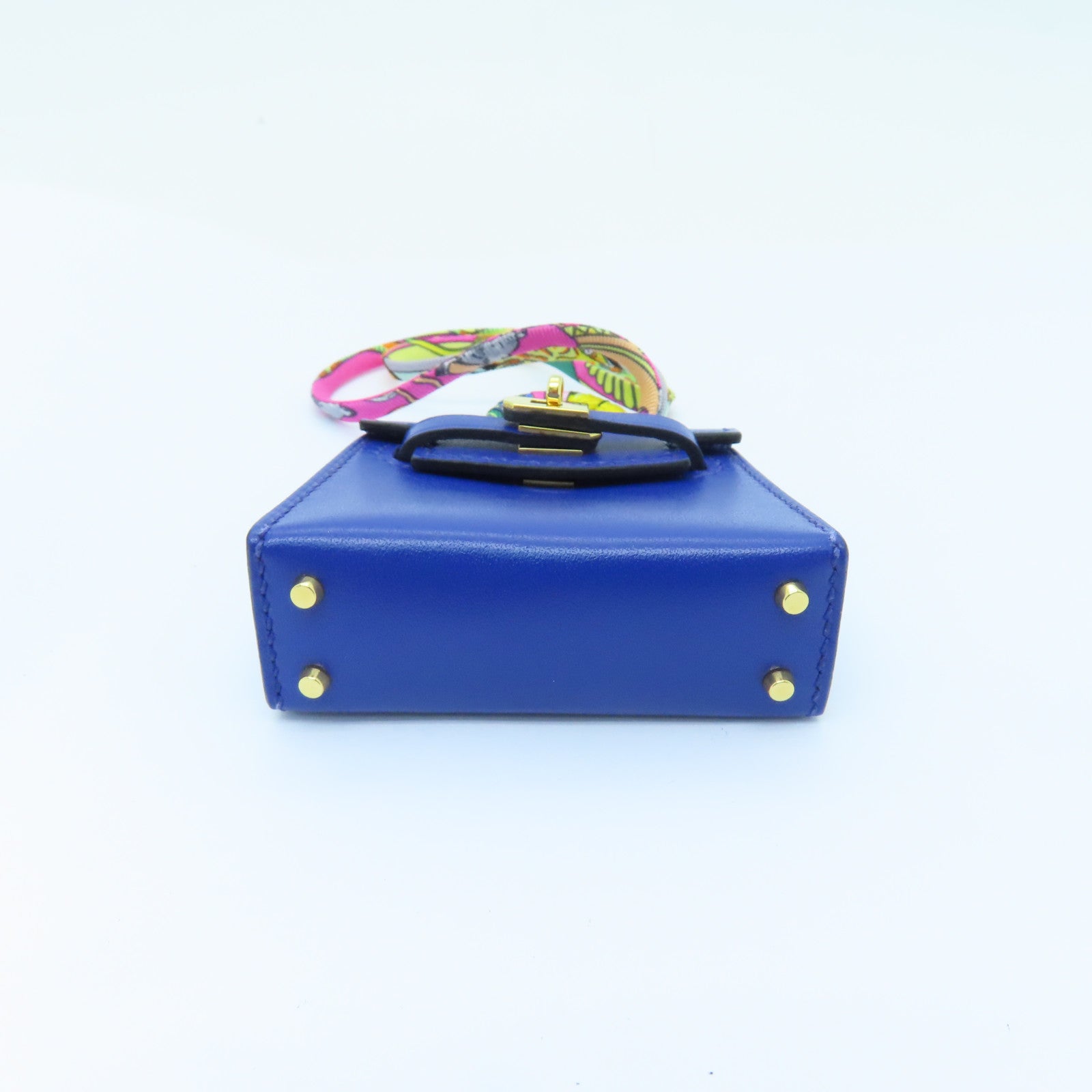 HERMES Tadelakt皮革Kelly Twilly Bag Charm金扣掛飾Bleu Electrique藍色
