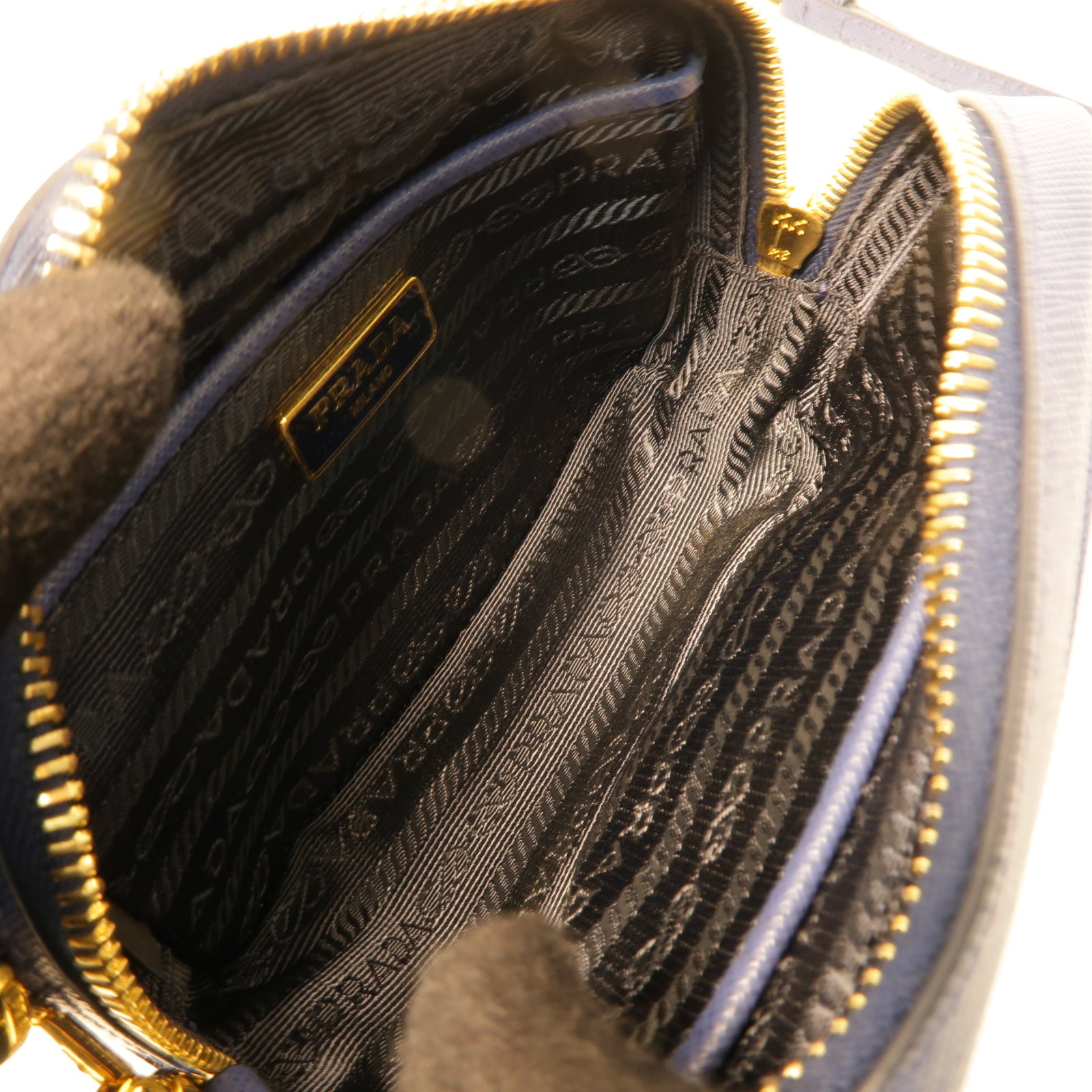 PRADA Saffiano皮革Mini Bag金扣肩背袋藍色