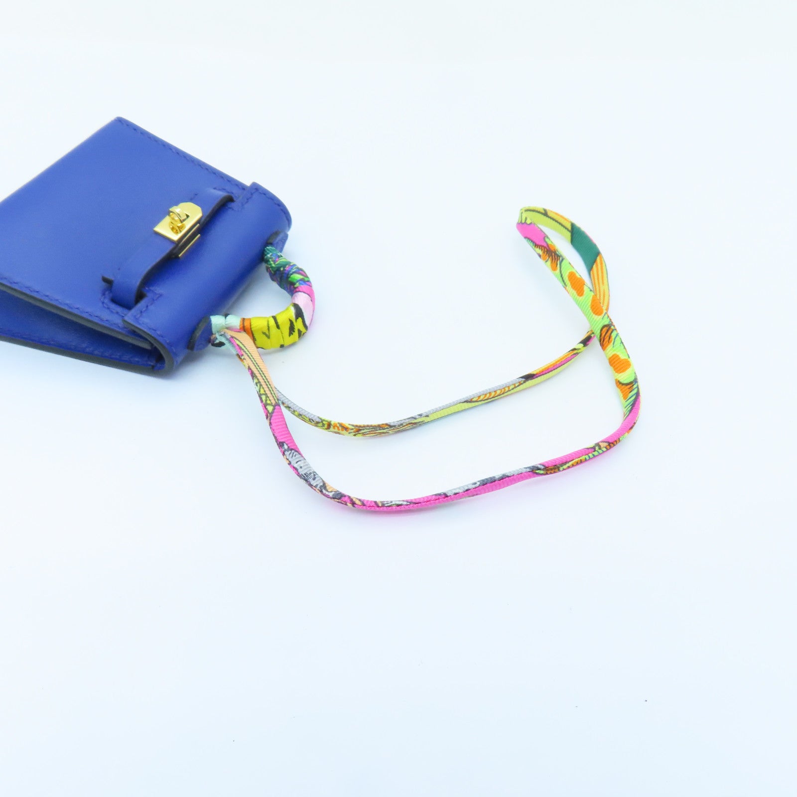 HERMES Tadelakt皮革Kelly Twilly Bag Charm金扣掛飾Bleu Electrique藍色