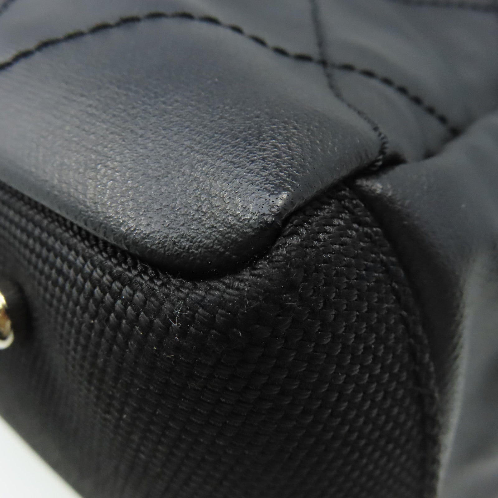 CHANEL 菱格牛皮皮革Handbag手挽袋黑色