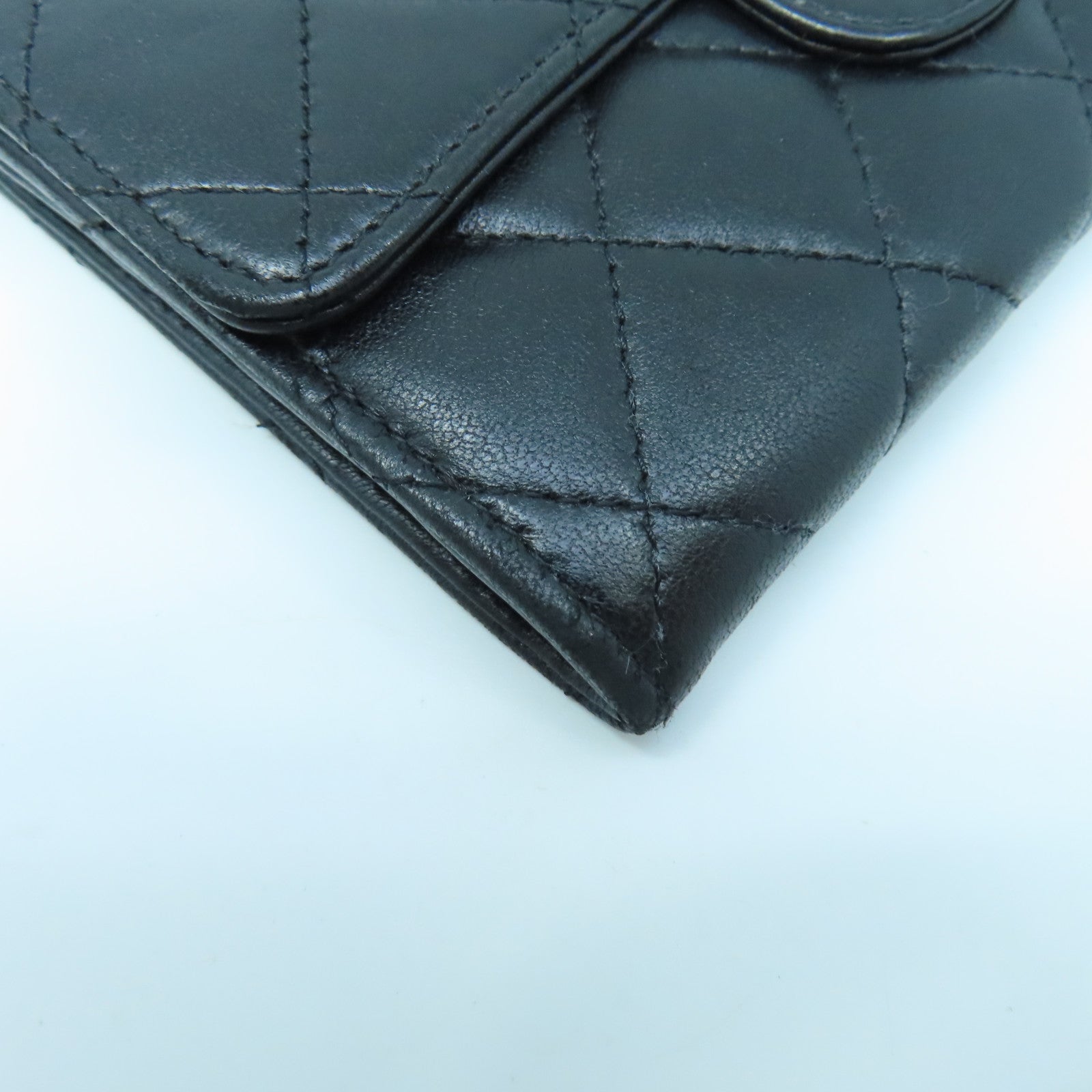 CHANEL Rhombus Sheepskin Leather Card Wallet Silver Buckle Wallet Black