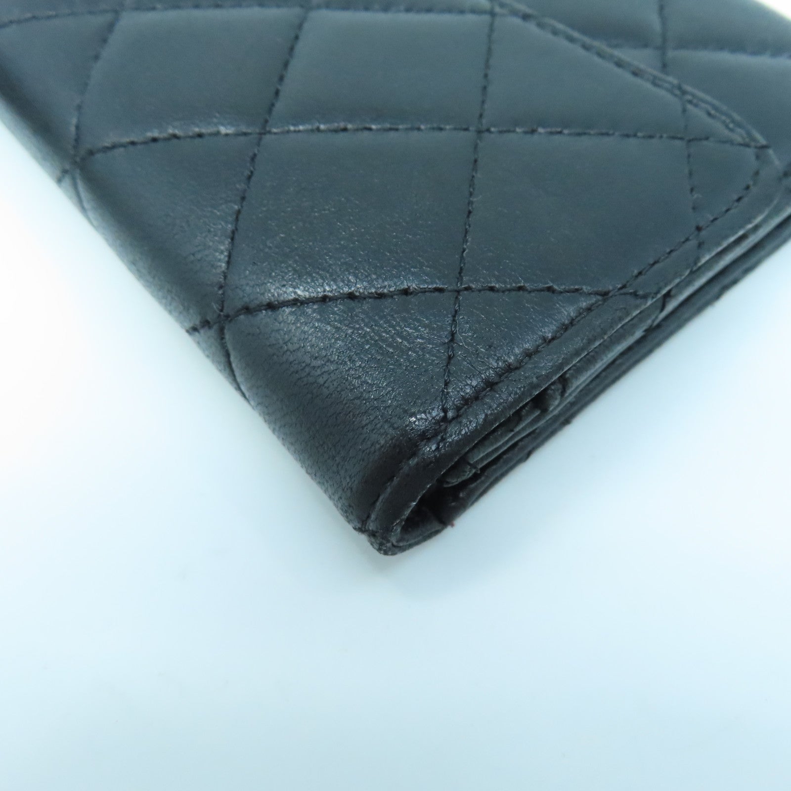 CHANEL Rhombus Sheepskin Leather Card Wallet Silver Buckle Wallet Black